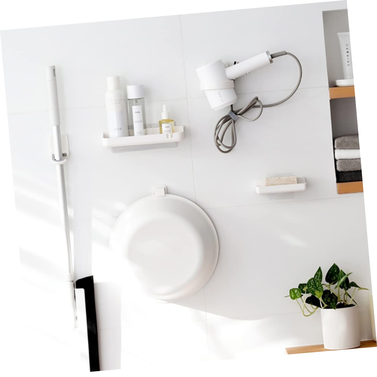 3pcs Punch Mop Holder Wall Mounted Broom Clips Multifunctional Mop Clip Organizer for Kitchen Bathroom Cleaning Supplies