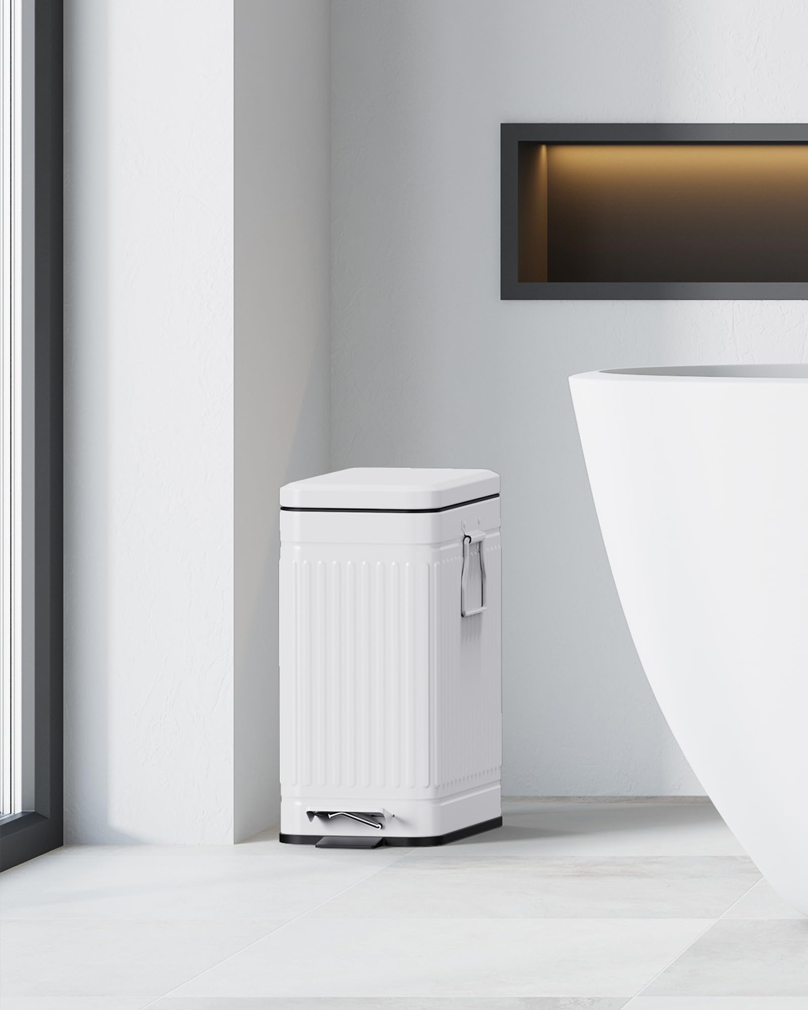 Small Trash Can with Lid Soft Close