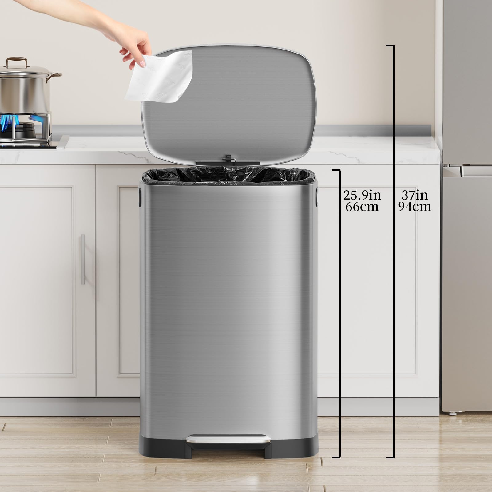 13 Gallon Trash Can with Lid