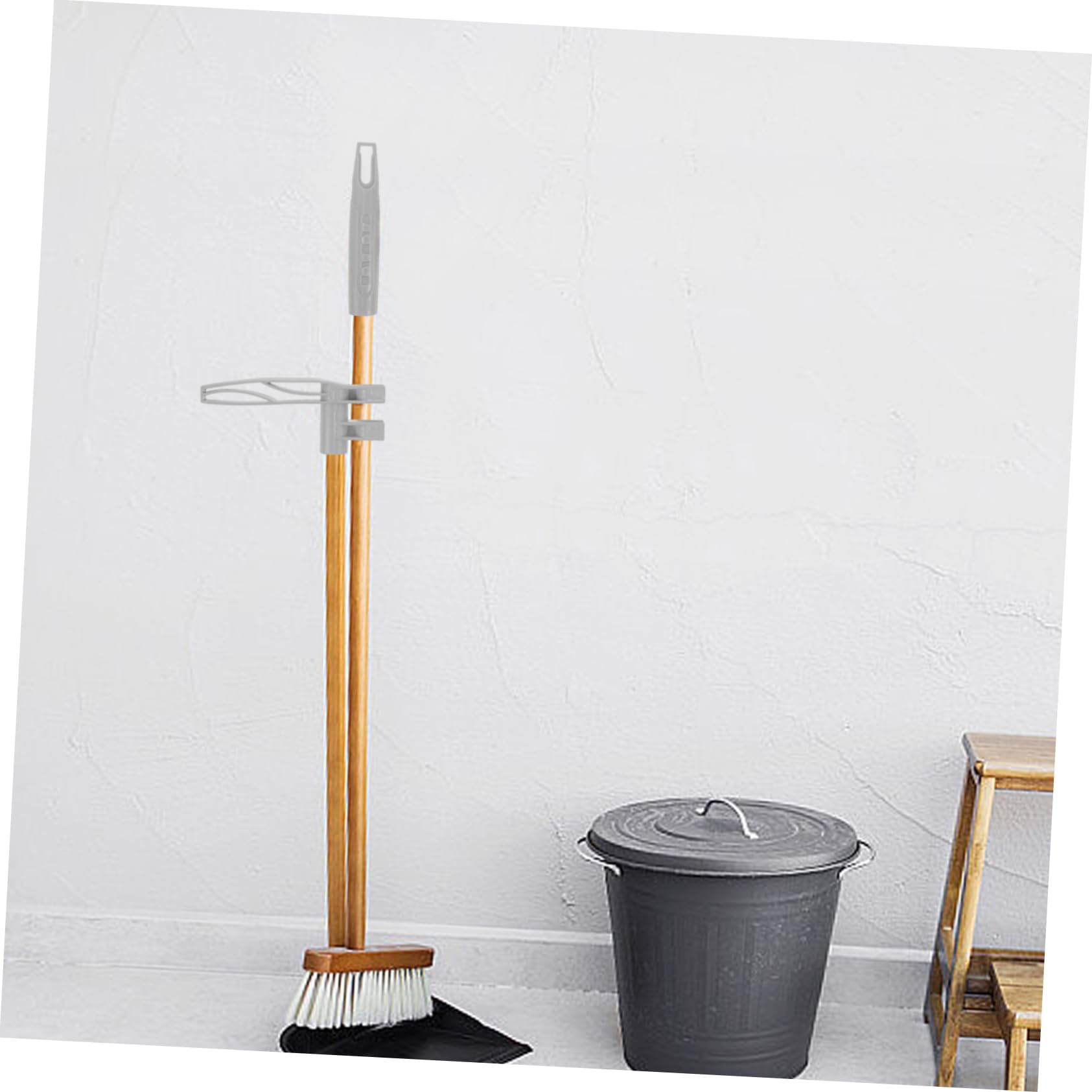 Broom Handle Grip Replacement for Dustpan and Sweeping Tools Easy to Install Plastic Rod Accessories Compatible with Household Brooms and Dusters Convenient Detachable Design