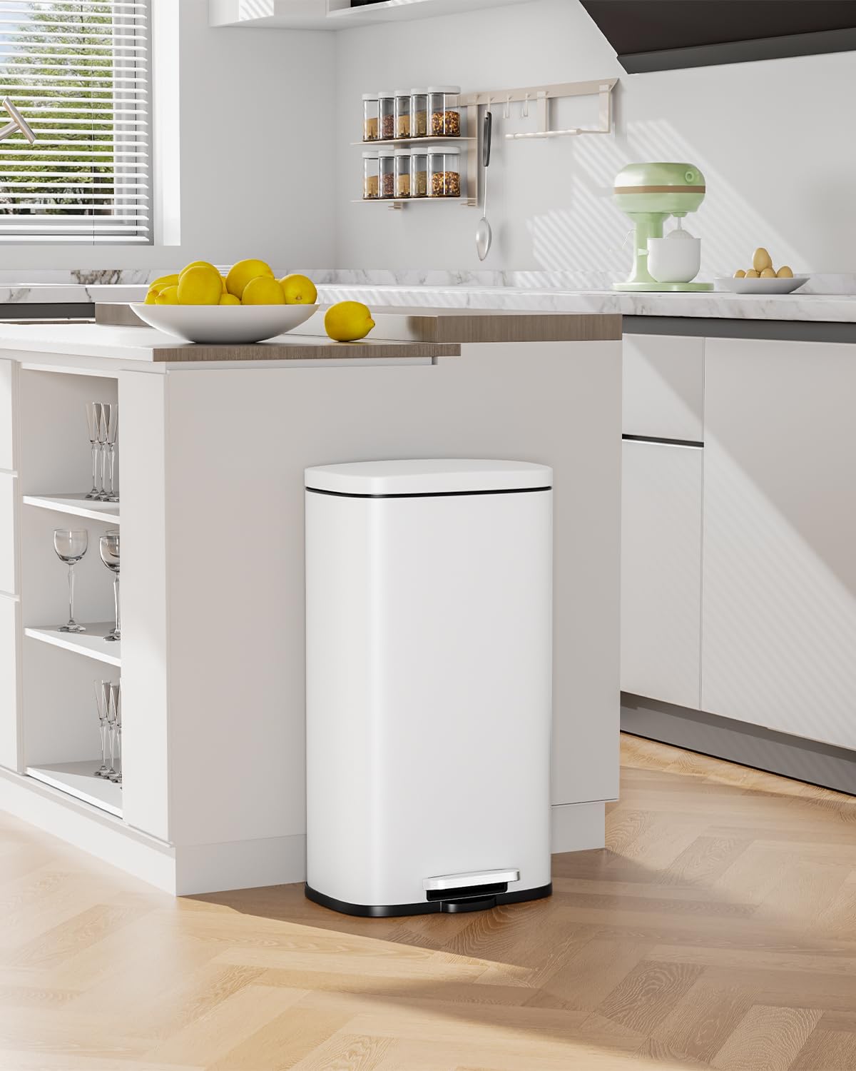 8 Gallon Step Kitchen Trash Can