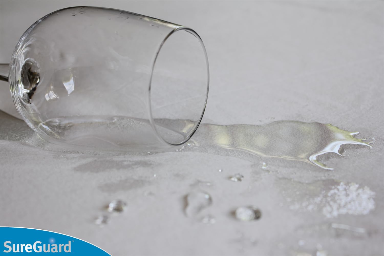 Smooth Waterproof Mattress Protector