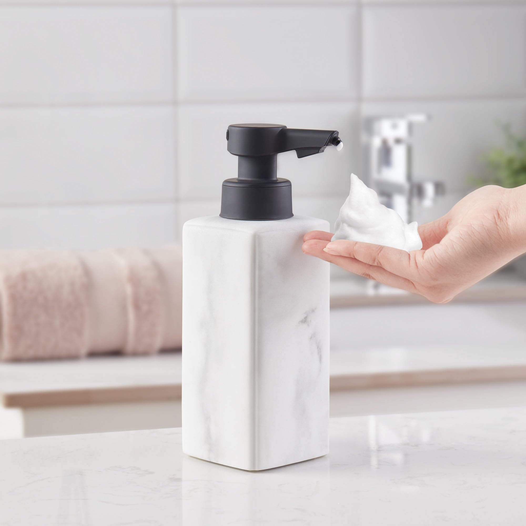 Faux Marble Automatic Liquid Soap Dispenser Rechargeable 8.6x3 White