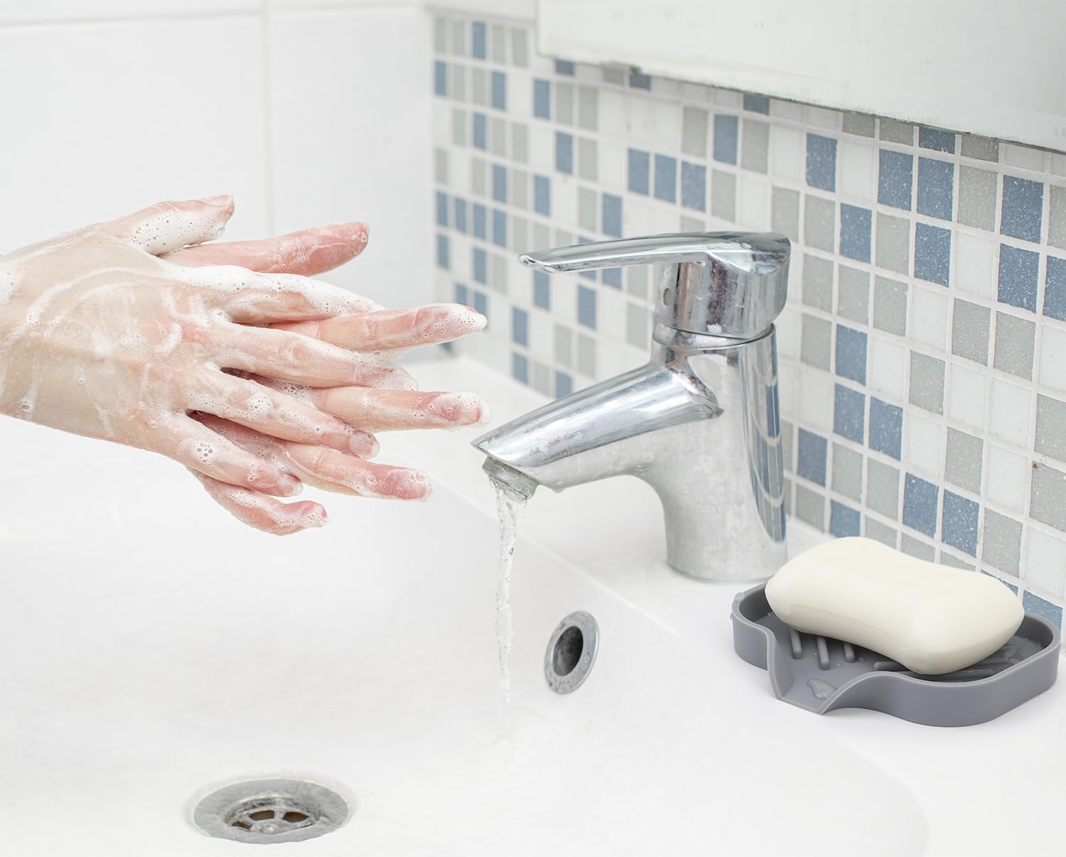 2 Pcs Silicone Soap Dish (3.84 Ounce)
