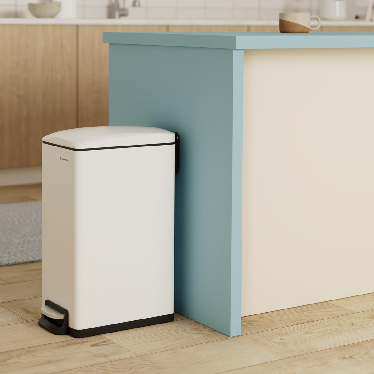 Slim Trash Can