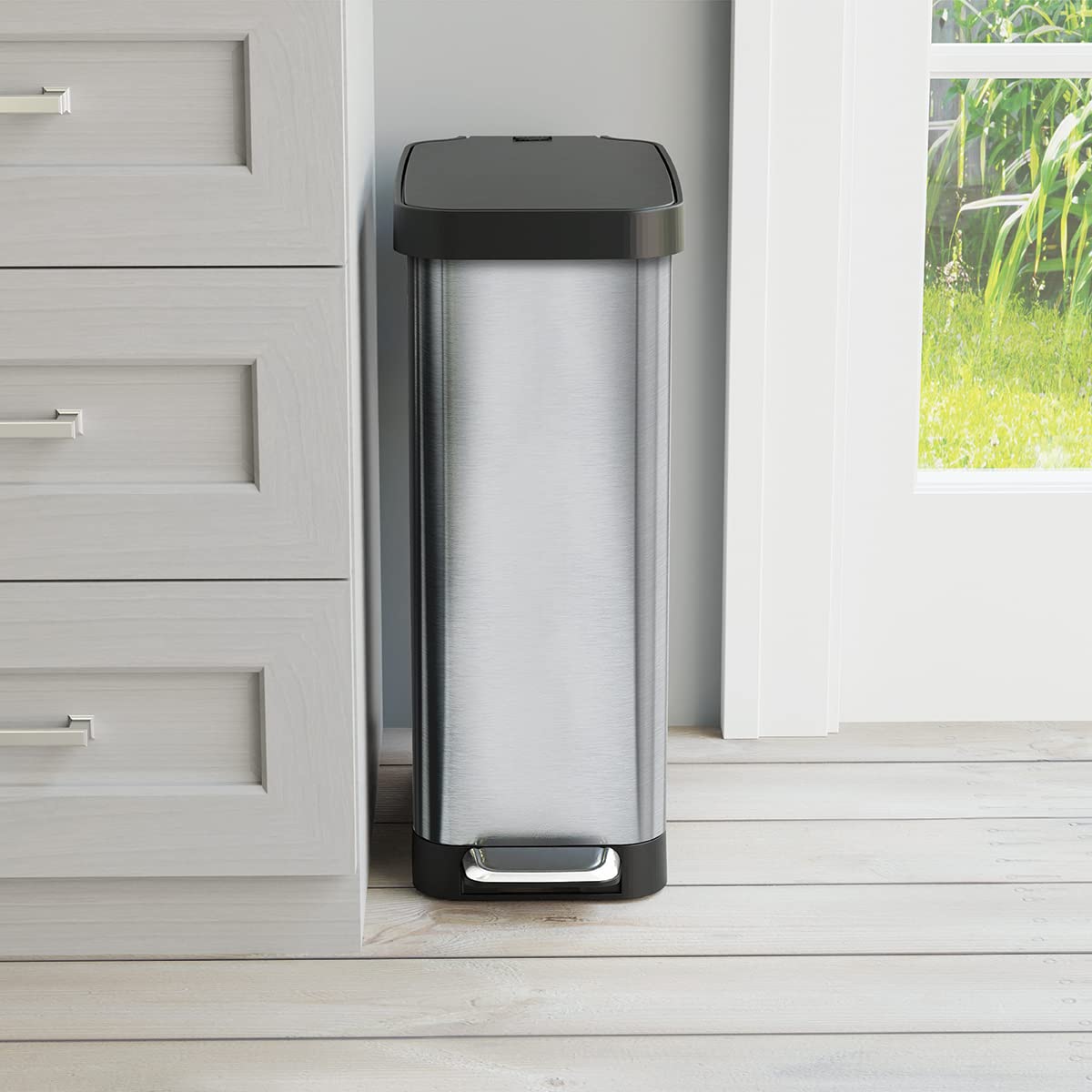 Slim Trash Can with Clorox Odor Protection