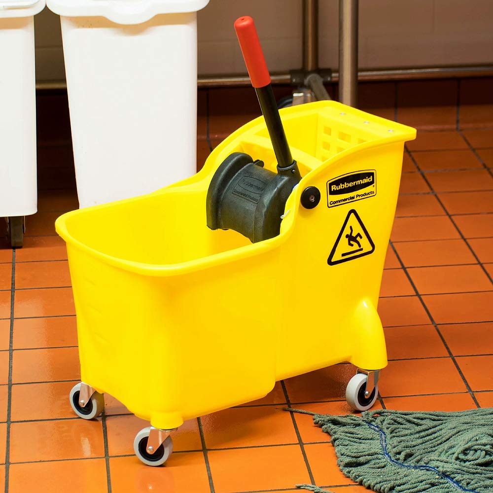 31 QT Tandem Mop Bucket and Wringer Combo on Wheels