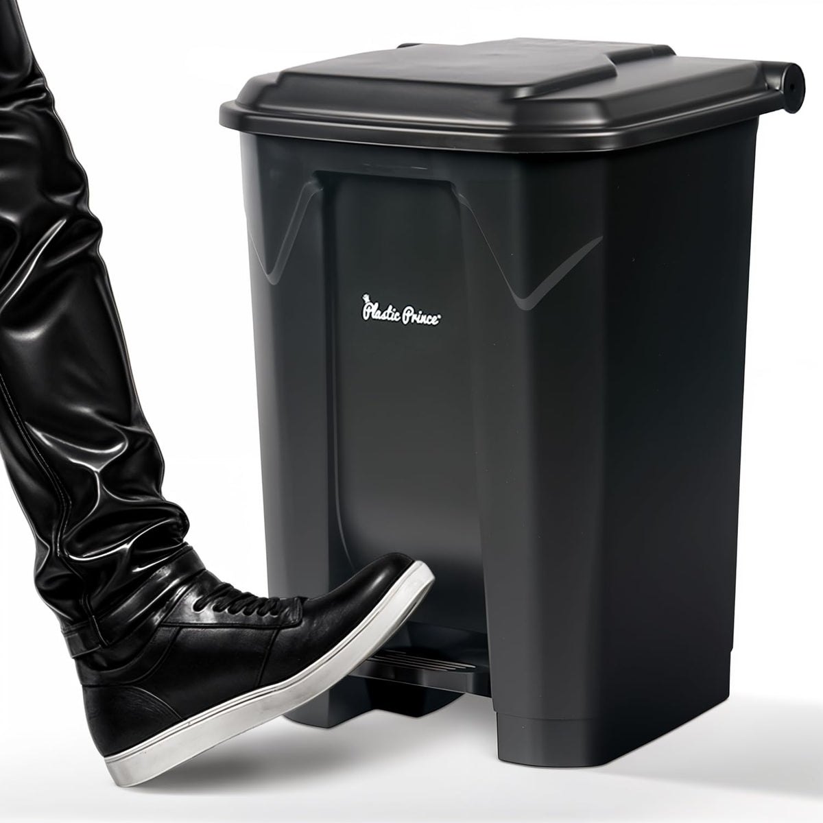 14 Gallon Step Trash Can for Kitchen