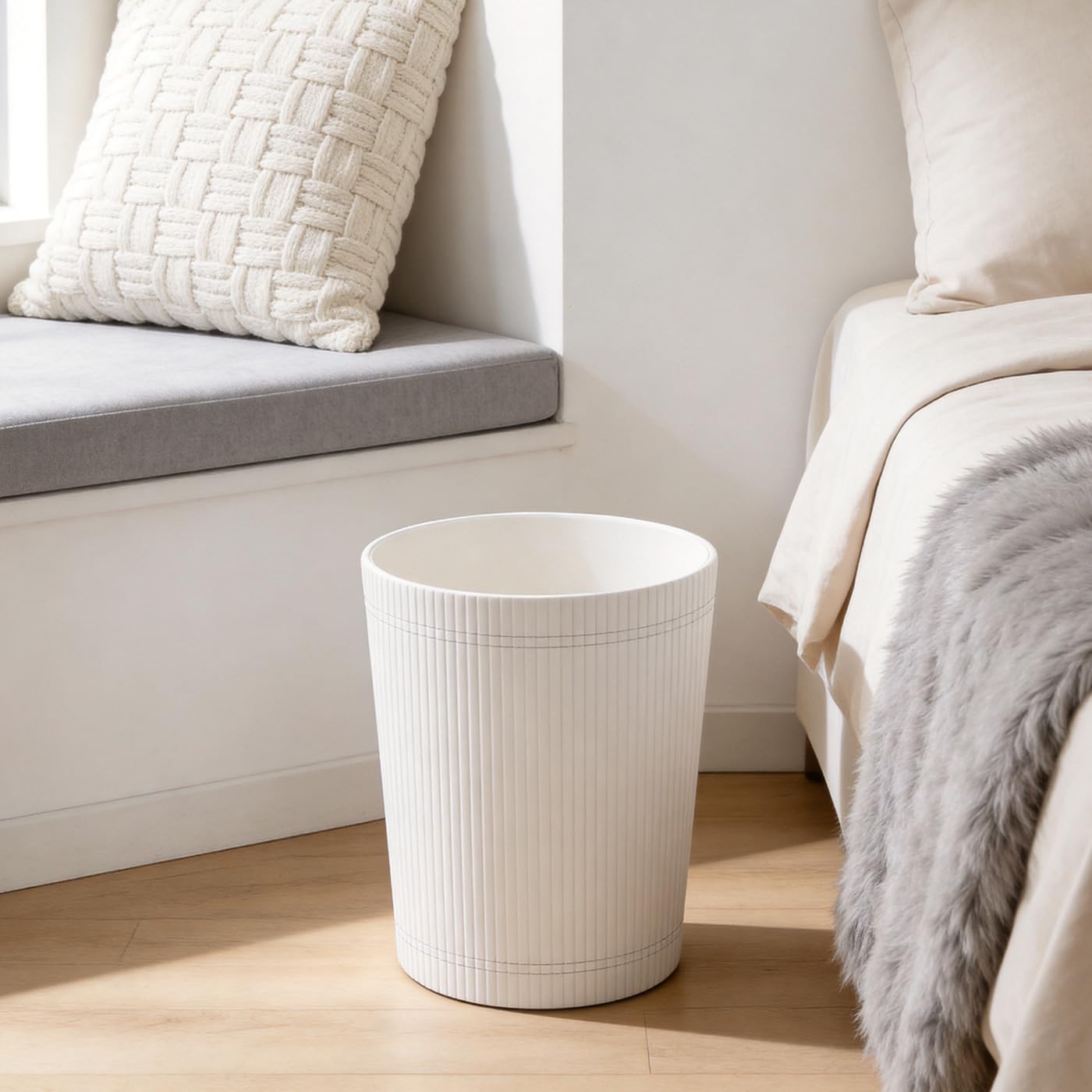 Pu Leather Trash Can