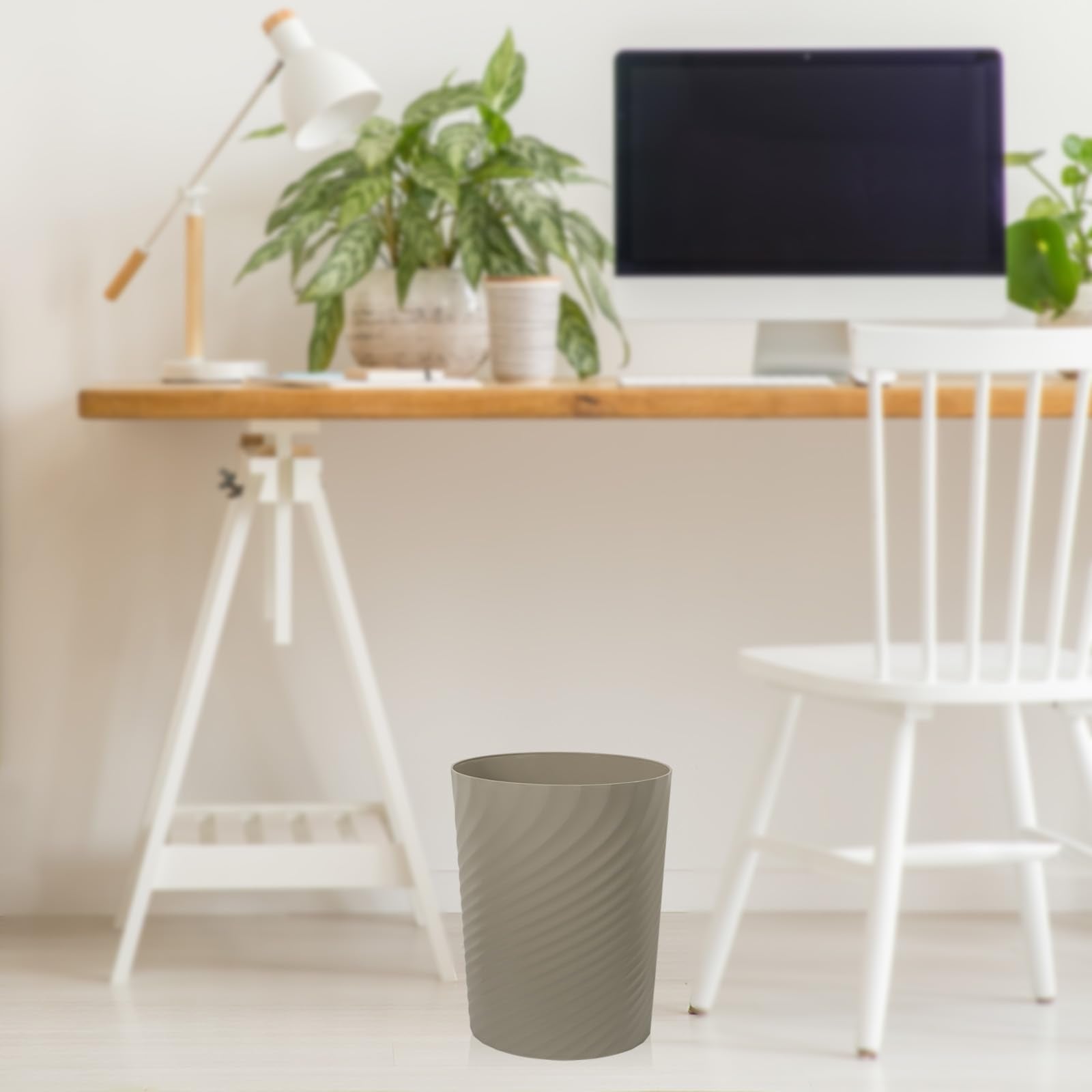 Plastic Small Bathroom Trash Can Wastebasket Garbage Can