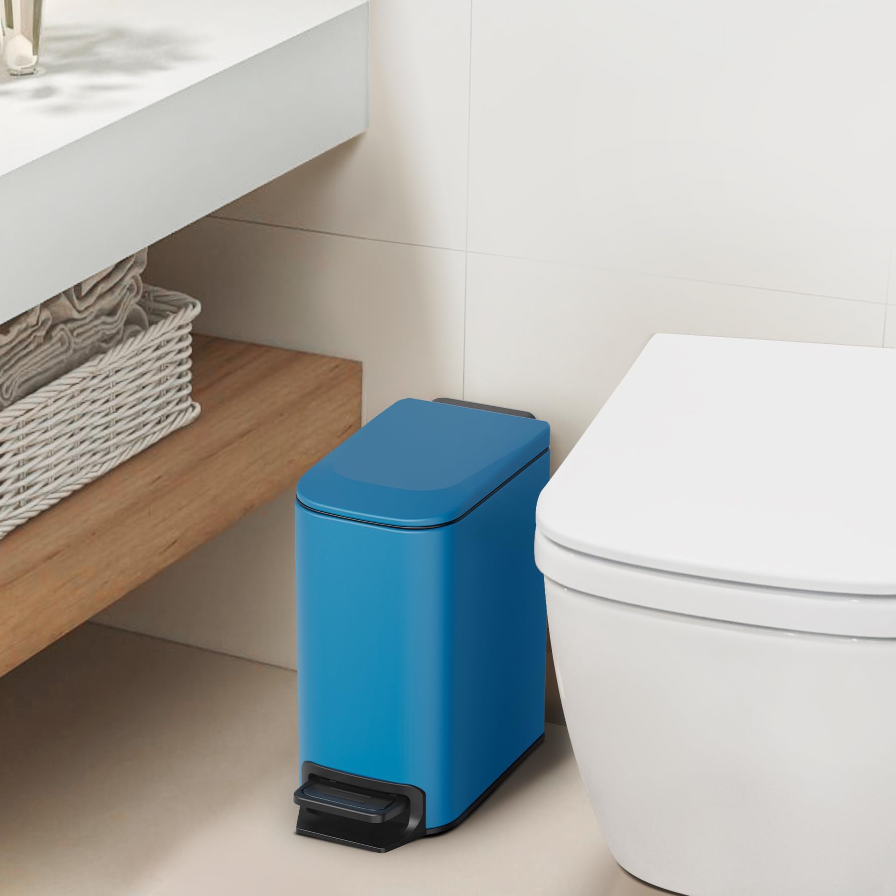 Small Bathroom Trash Can with Lid