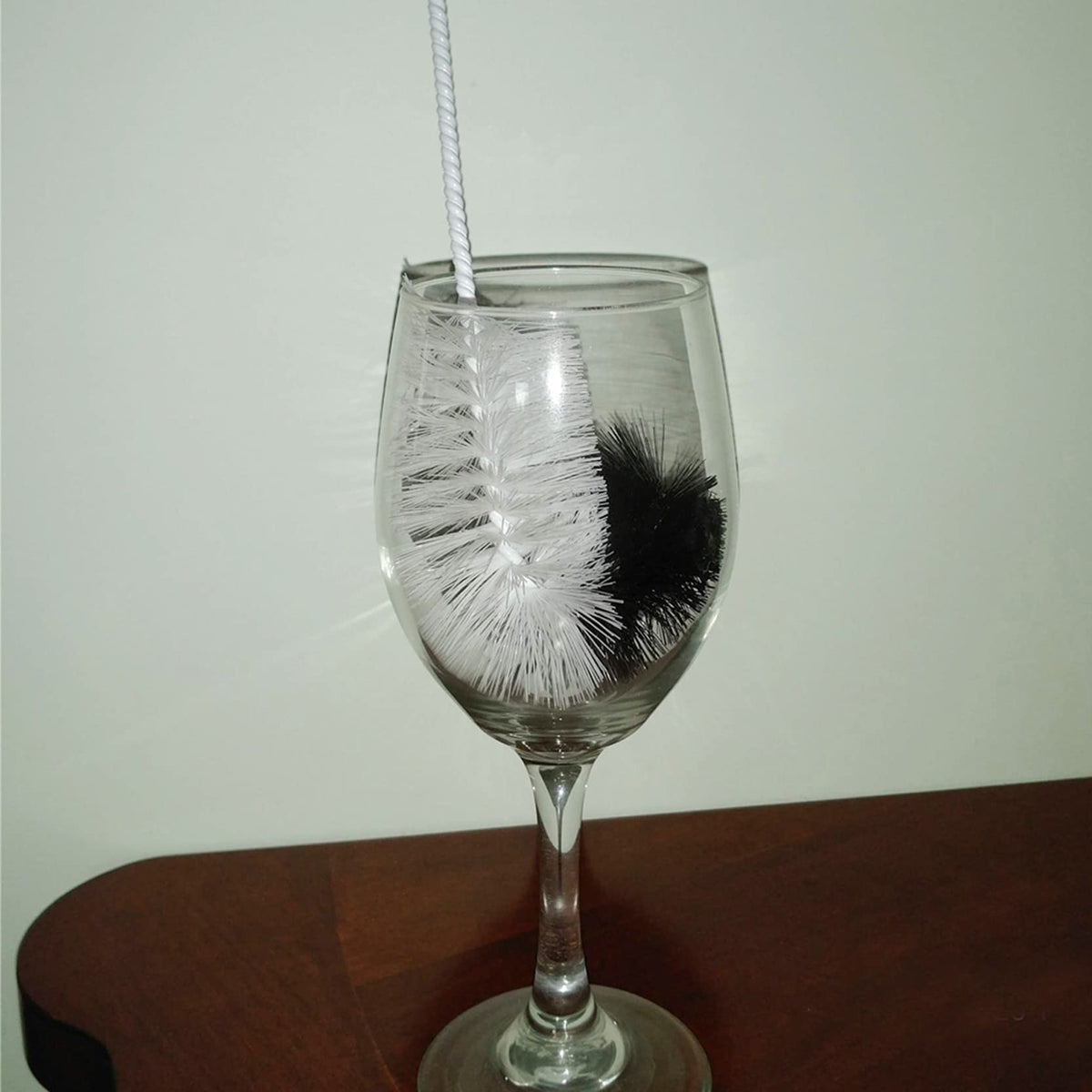 Bottle Brushes Thin Long Handle X 8 (8 Count) - ModHome Supplies