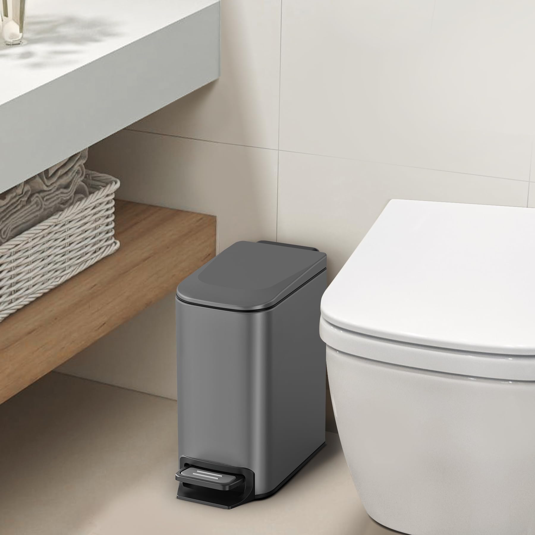 Small Bathroom Trash Can with Lid
