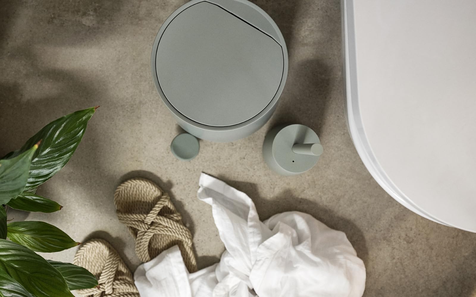 Zone 15252 NOVA ONE Toilet Brush