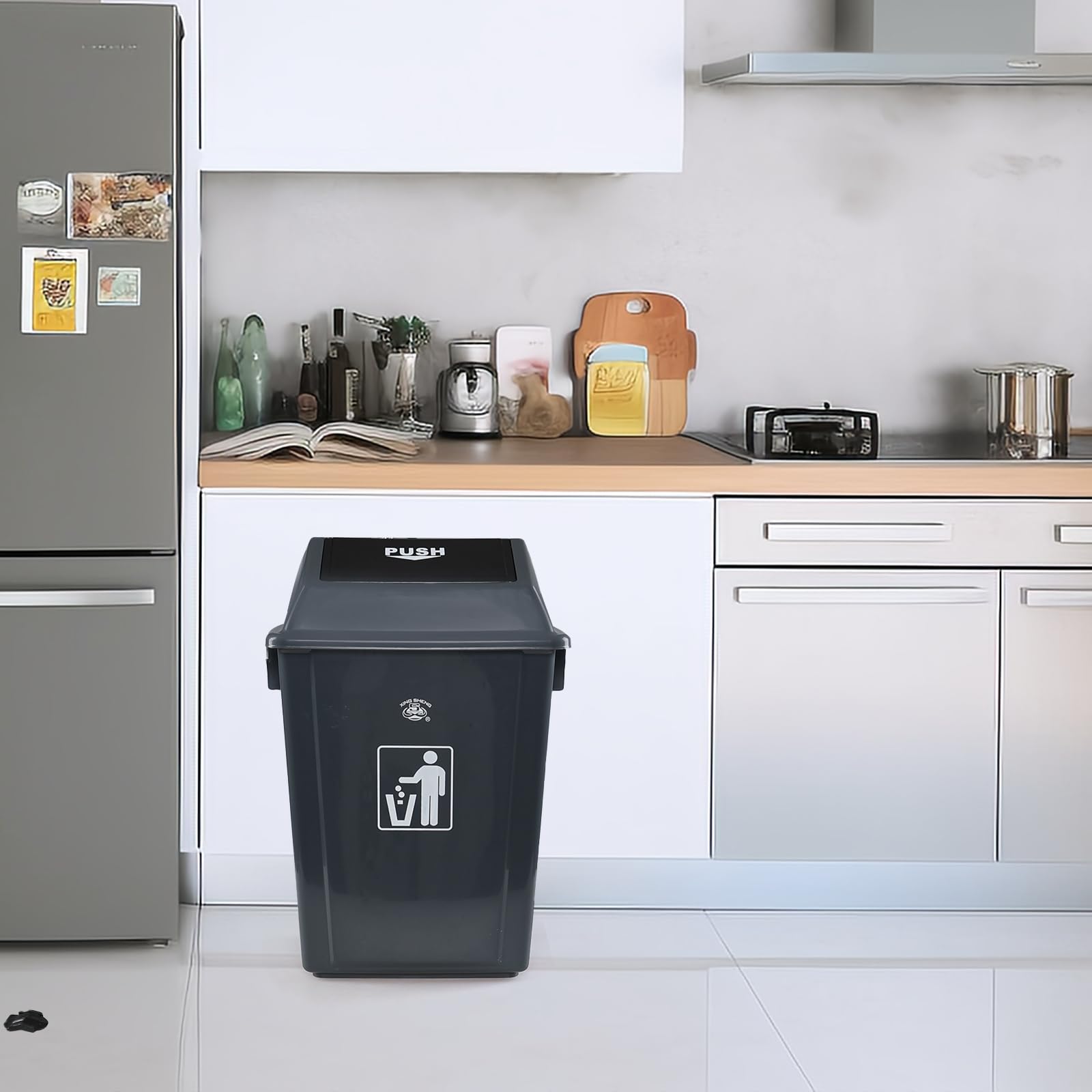 4 Pack 13 Gallon Plastic Trash Can with Lid (4 Count)