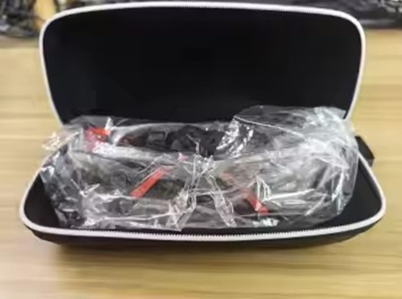 Red Frame New (2 Count)