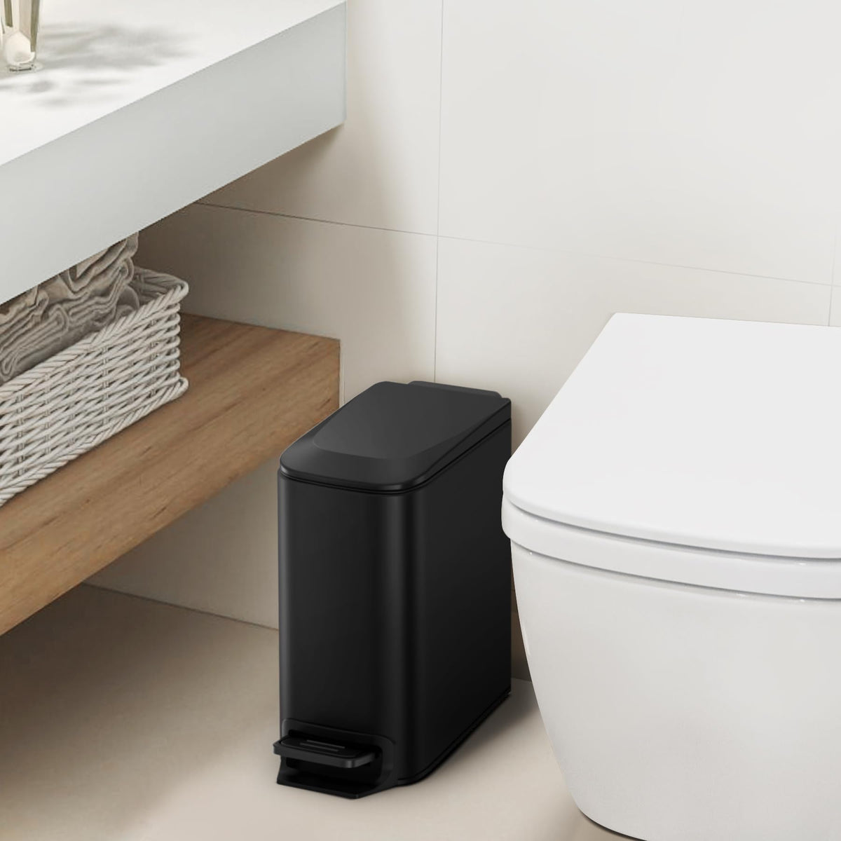 Small Bathroom Trash Can with Lid