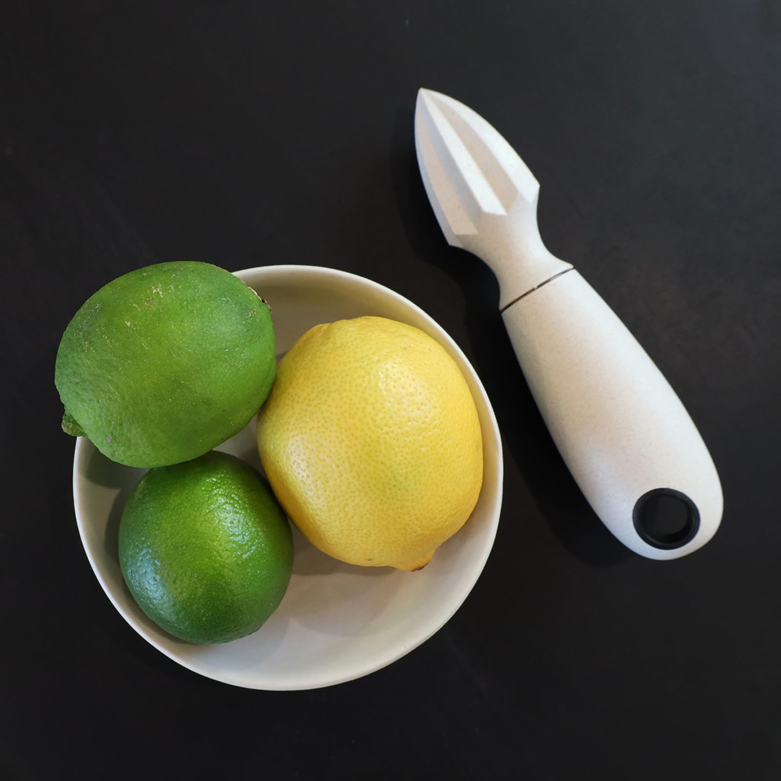 Handheld Lemon Squeezer Citrus Reamer Wheat Straw Kitchen Gadgets