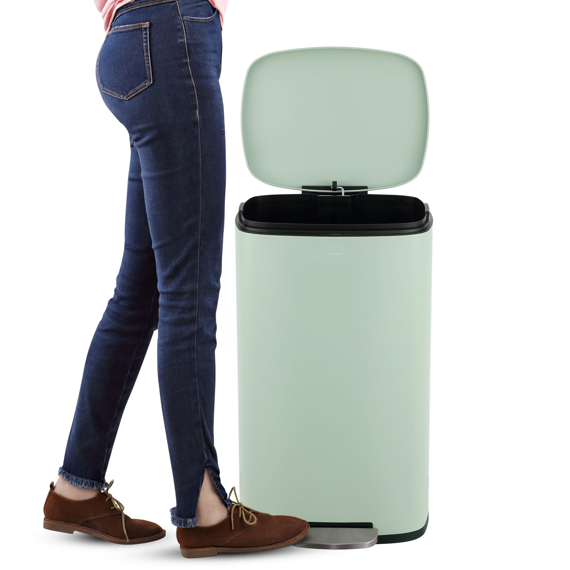 Curtis 8 Gal Step Trash Can Soft Close 25"