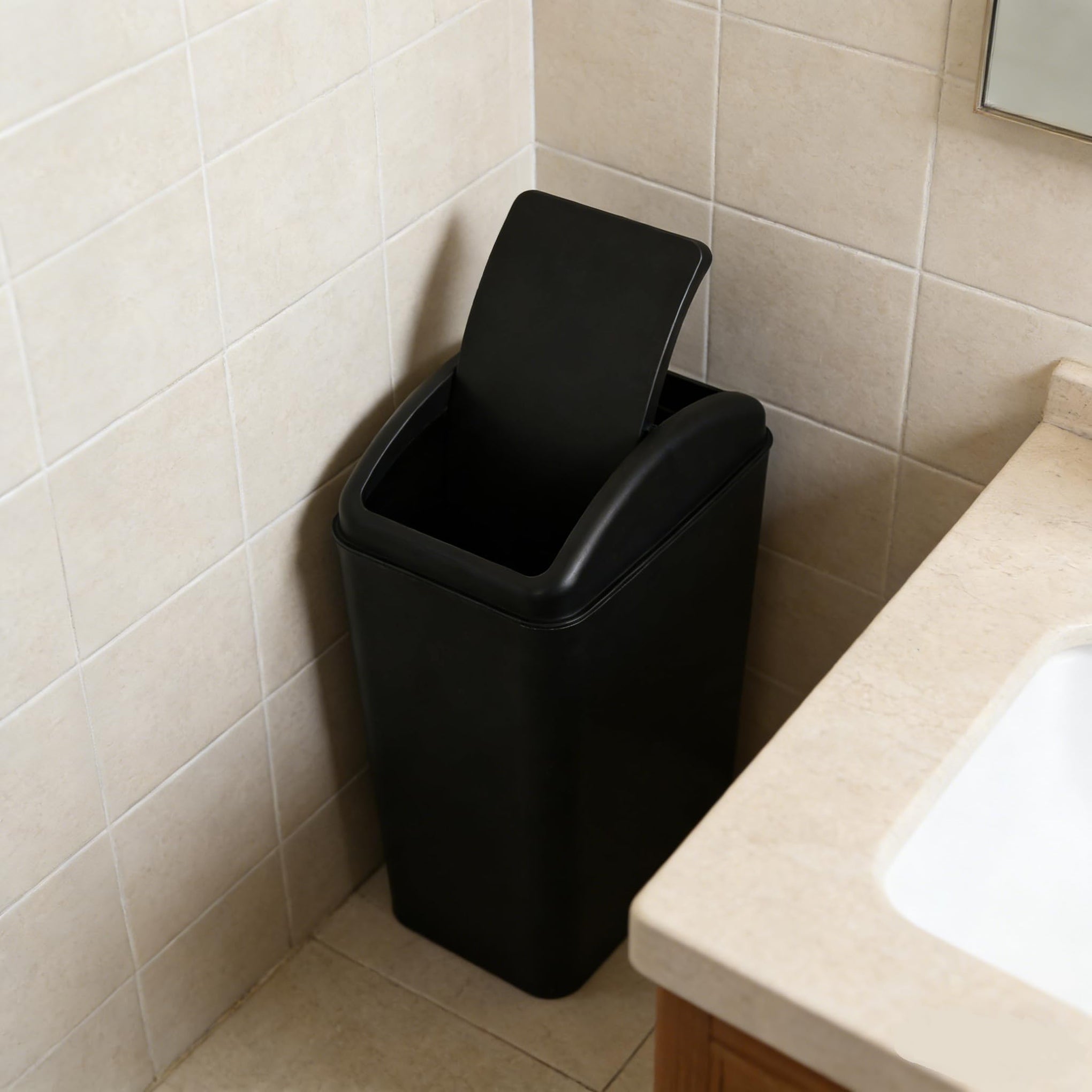 4.5 Gallon Plastic Swing Top Garbage Bin
