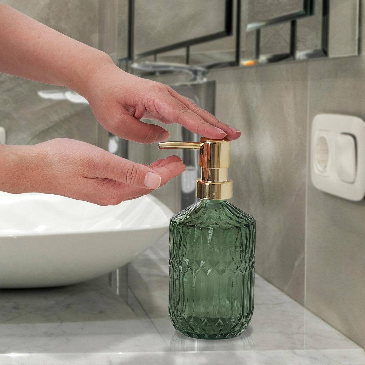 Glass Soap Dispenser Green Bottle Plastic Pump for Kitchen Hand Dish