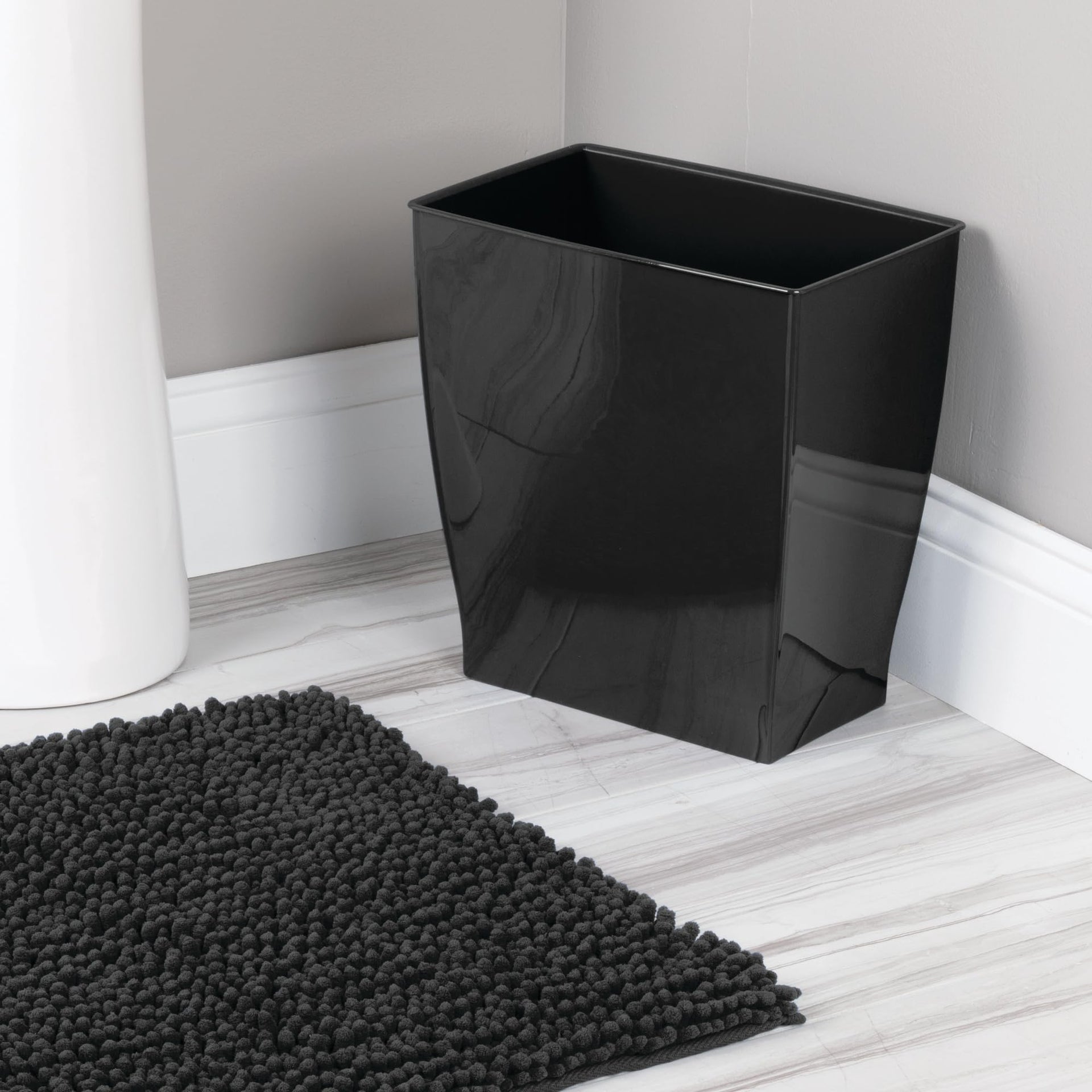 Small Plastic Bathroom Trash Can
