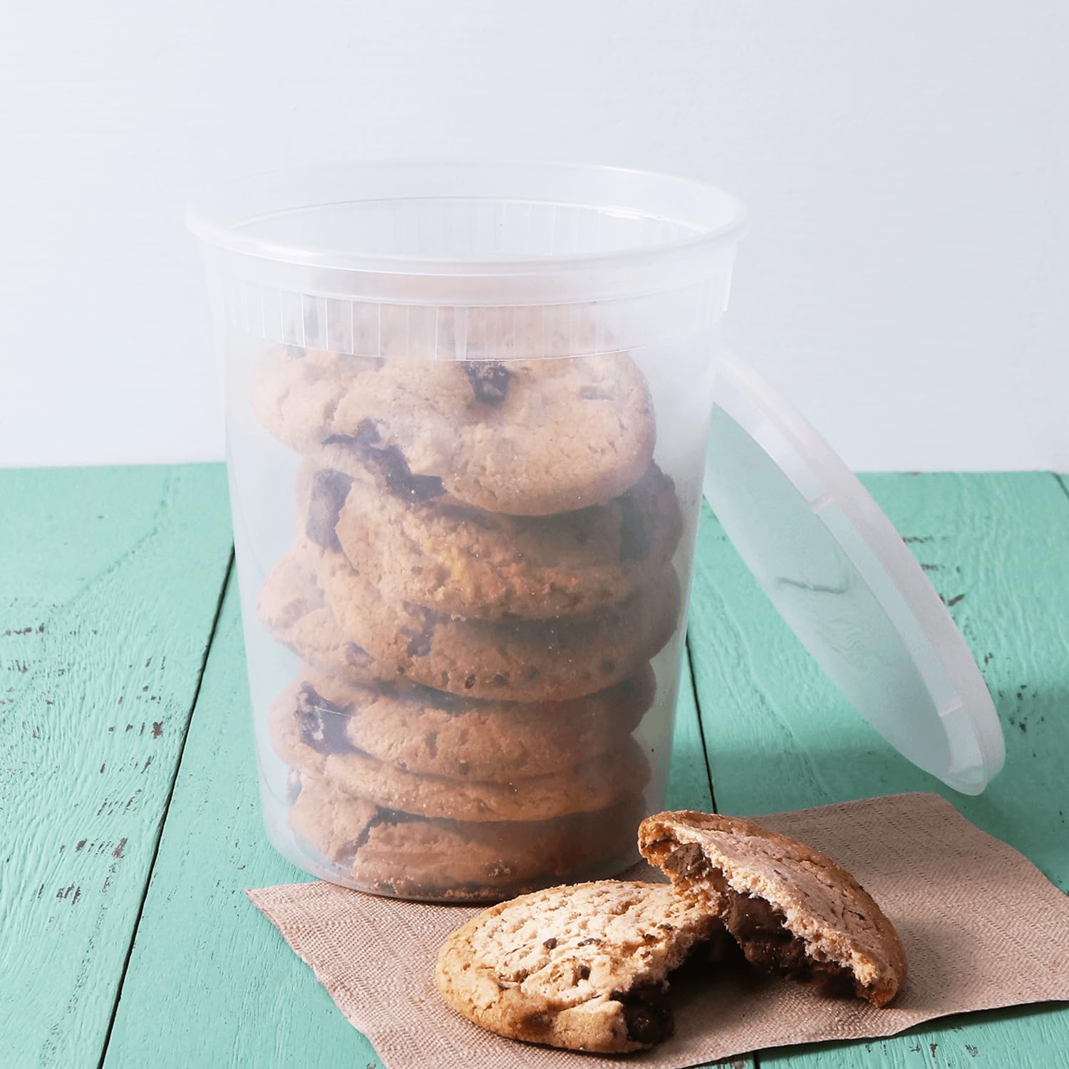 32oz 240 ct] Clear PP Injection Molded Round Deli Containers with Lids (240 Count)