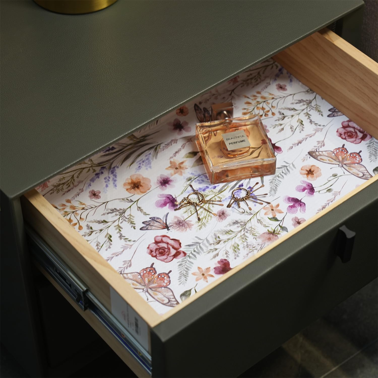 Floral Shelf and Drawer Liner for Kitchen Cabinets (1865.78 sq in)