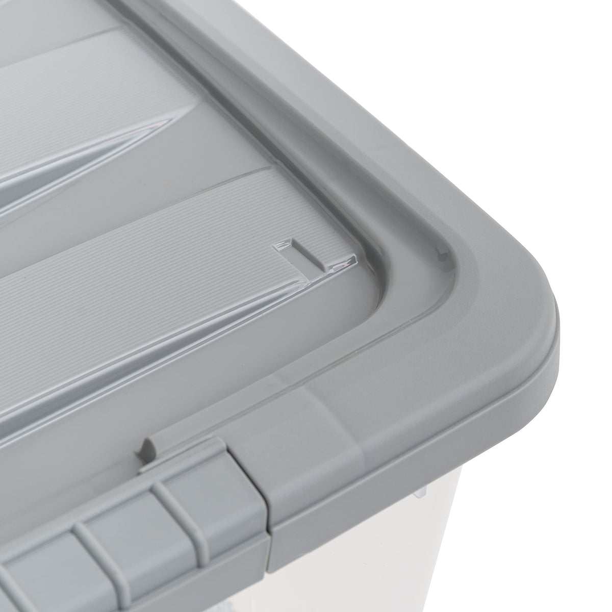 Plastic Storage Containers with Secure Latching Lids (6 Count)