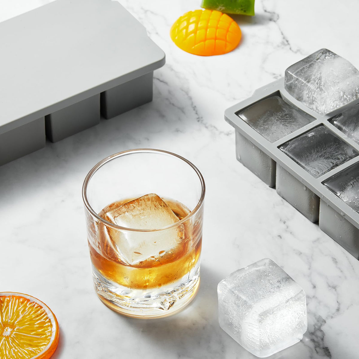 Large Ice Cube Tray with Lid Pack of 2 (2 Count)