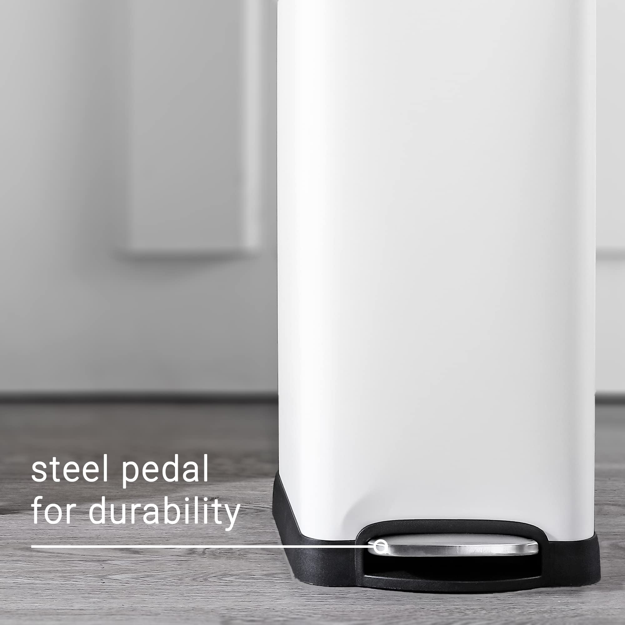 Betty 8 Gal Step Trash Can Soft