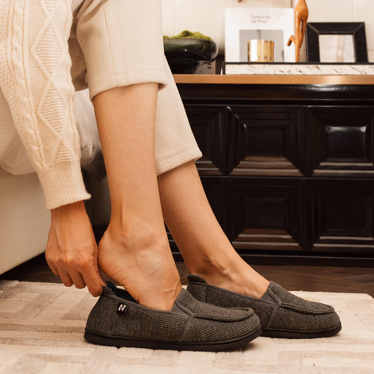 Women's Two Tone Hoodback Slipper with Removable Insole