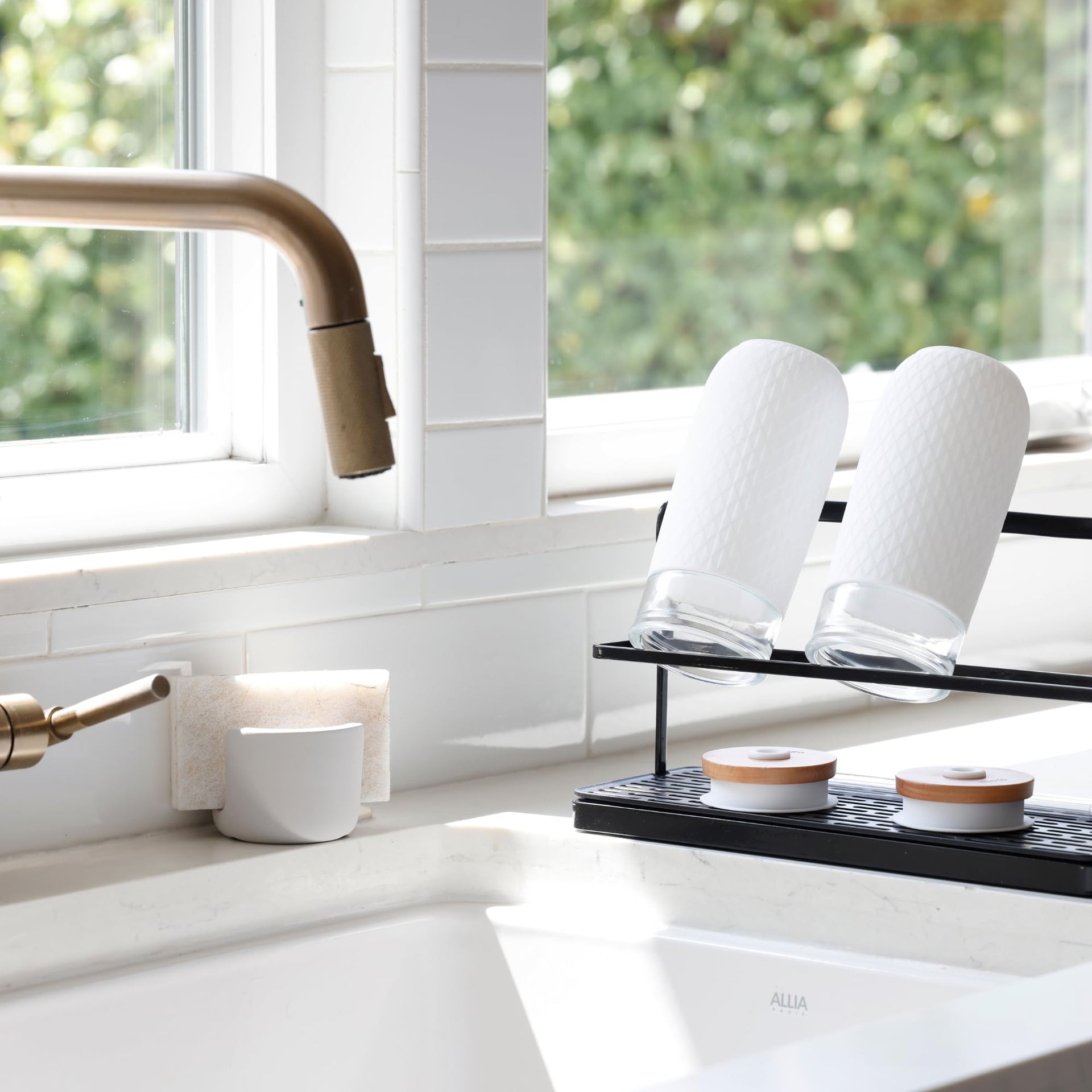 Diatomaceous Earth Sponge Holder