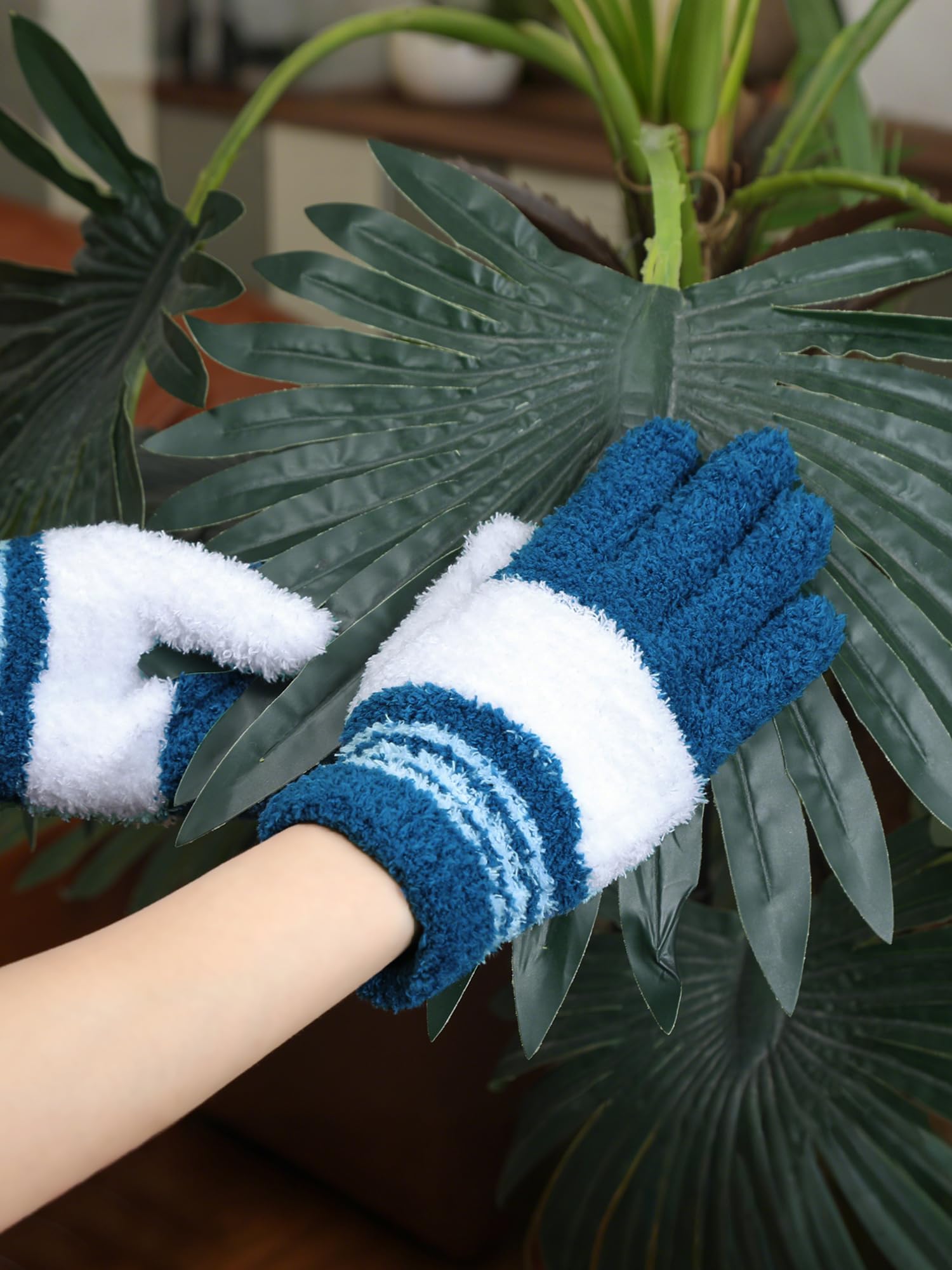 3 Pairs Microfiber Dusting Gloves for Plants Leaf (3 Count)