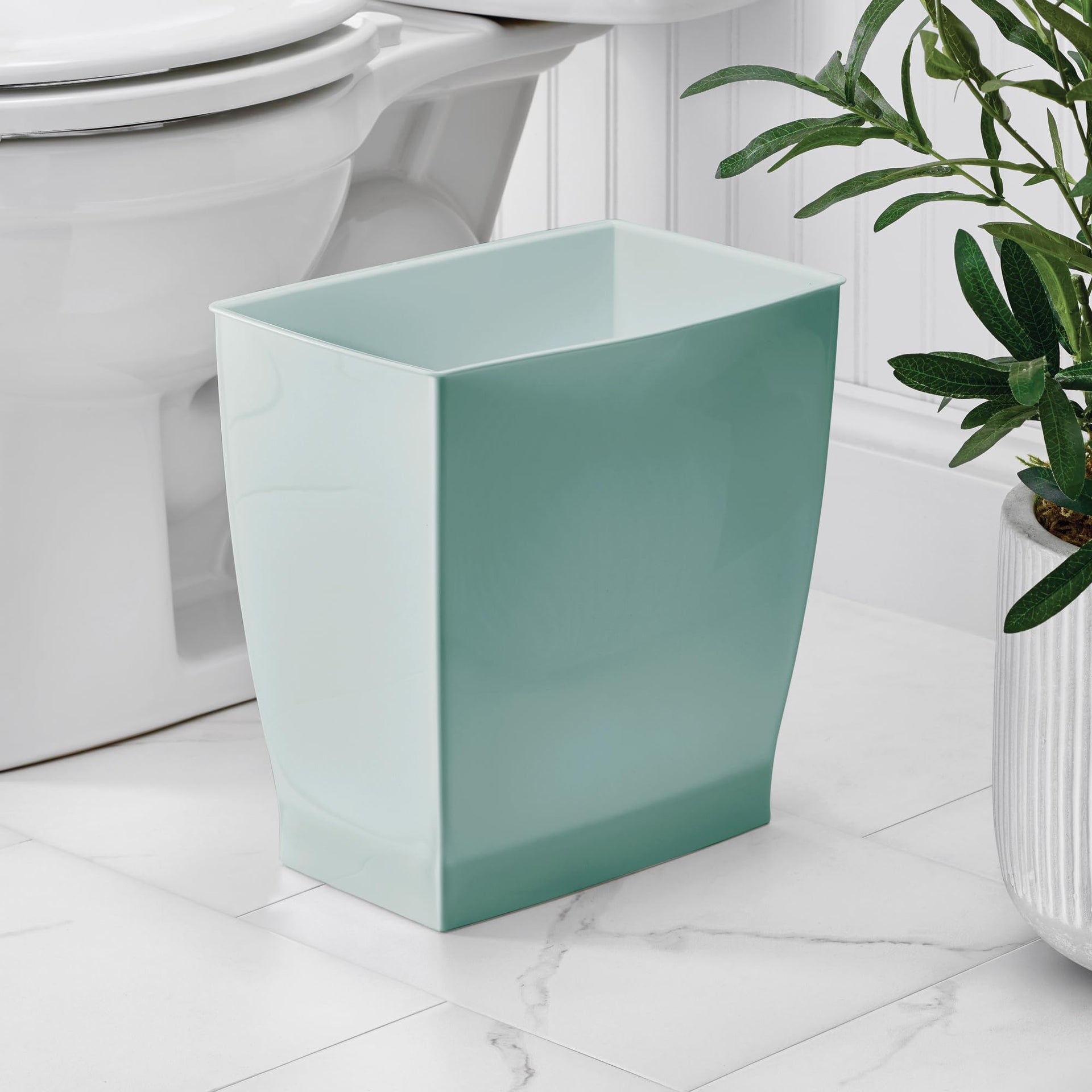 Small Plastic Bathroom Trash Can