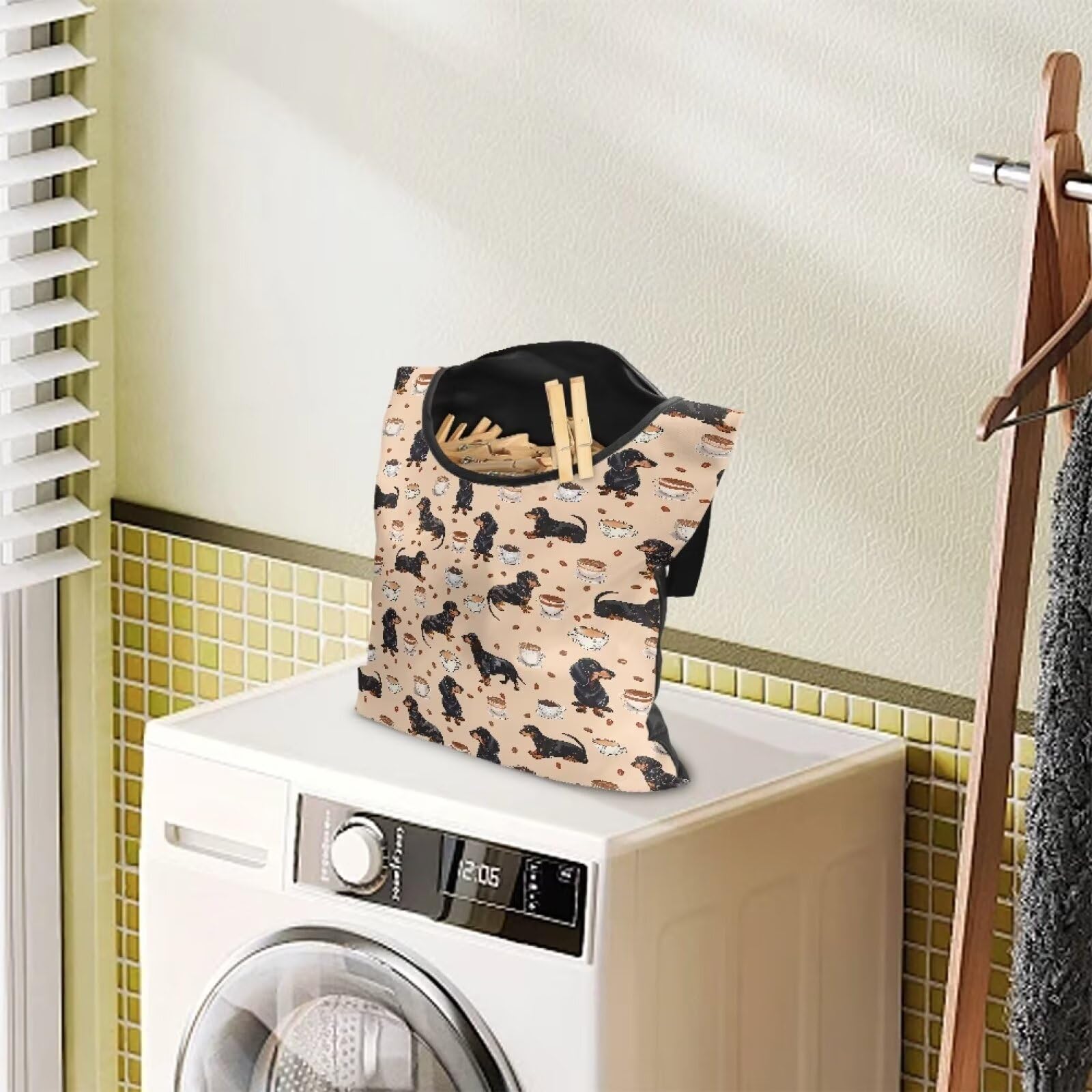 Dachshund Puppy Clothespin Bag Fashion Hanging Storage Organizer Clothes Pin Bag Waterproof Laundry Clothespin Bag Clothespin Holder for Clothesline Outdoor