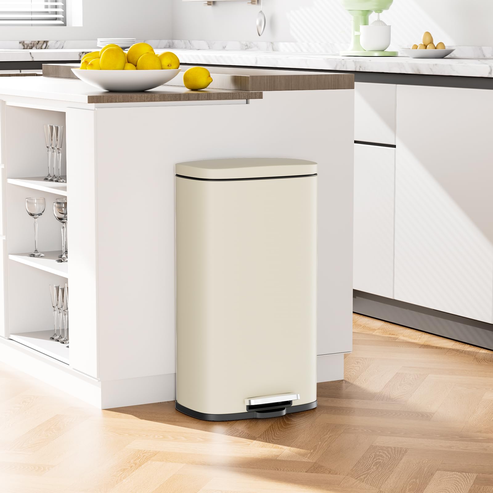 8 Gallon Step Kitchen Trash Can