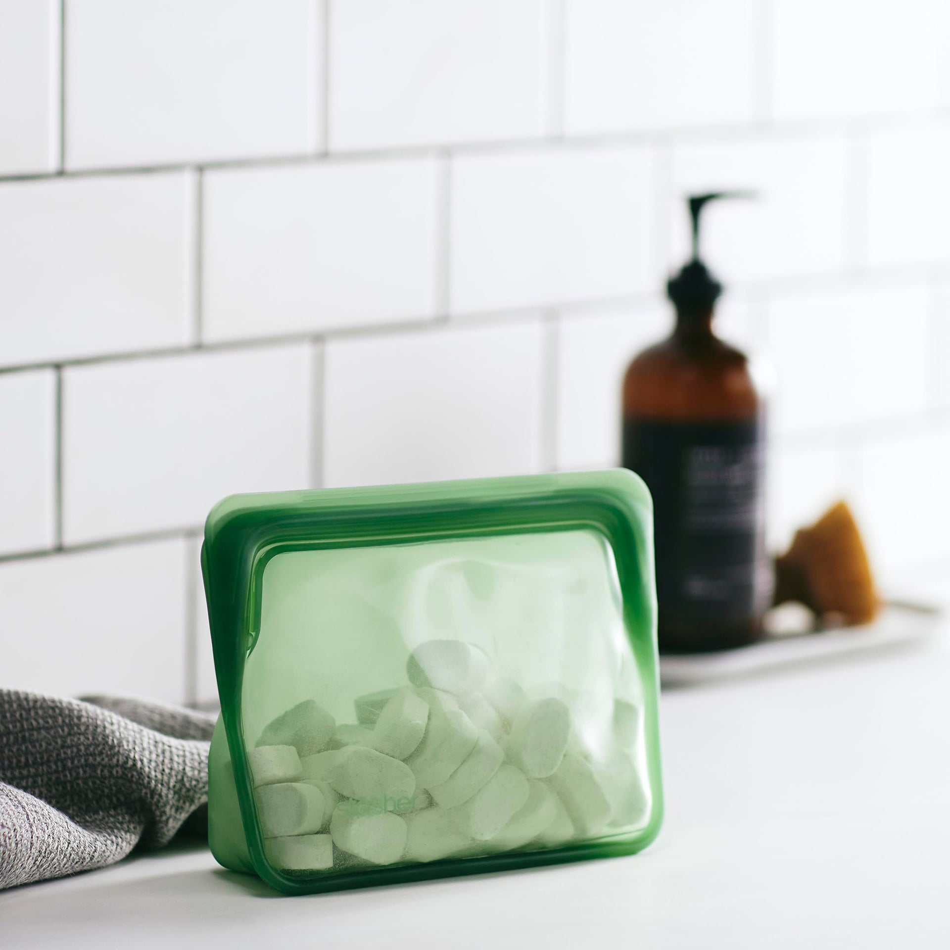 Premium Silicone Reusable Food Storage Stand