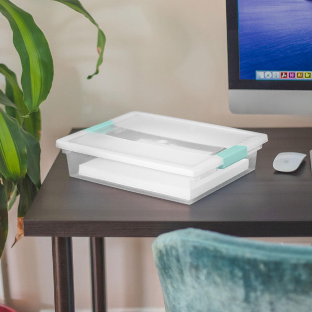Clip Box Stackable Clear Plastic Bins (12 Count)