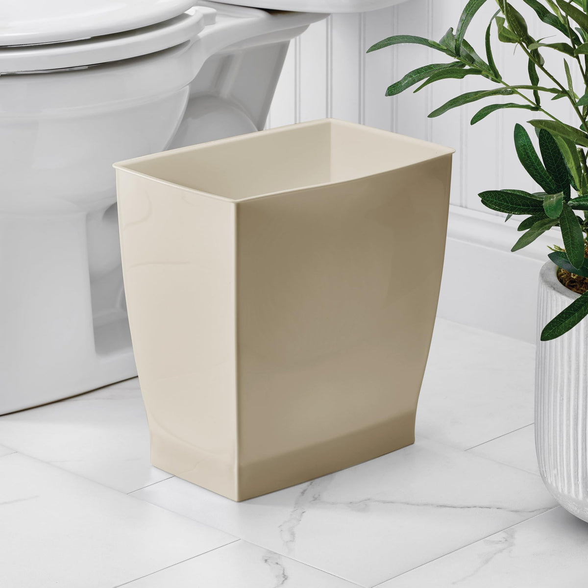 Small Plastic Bathroom Trash Can