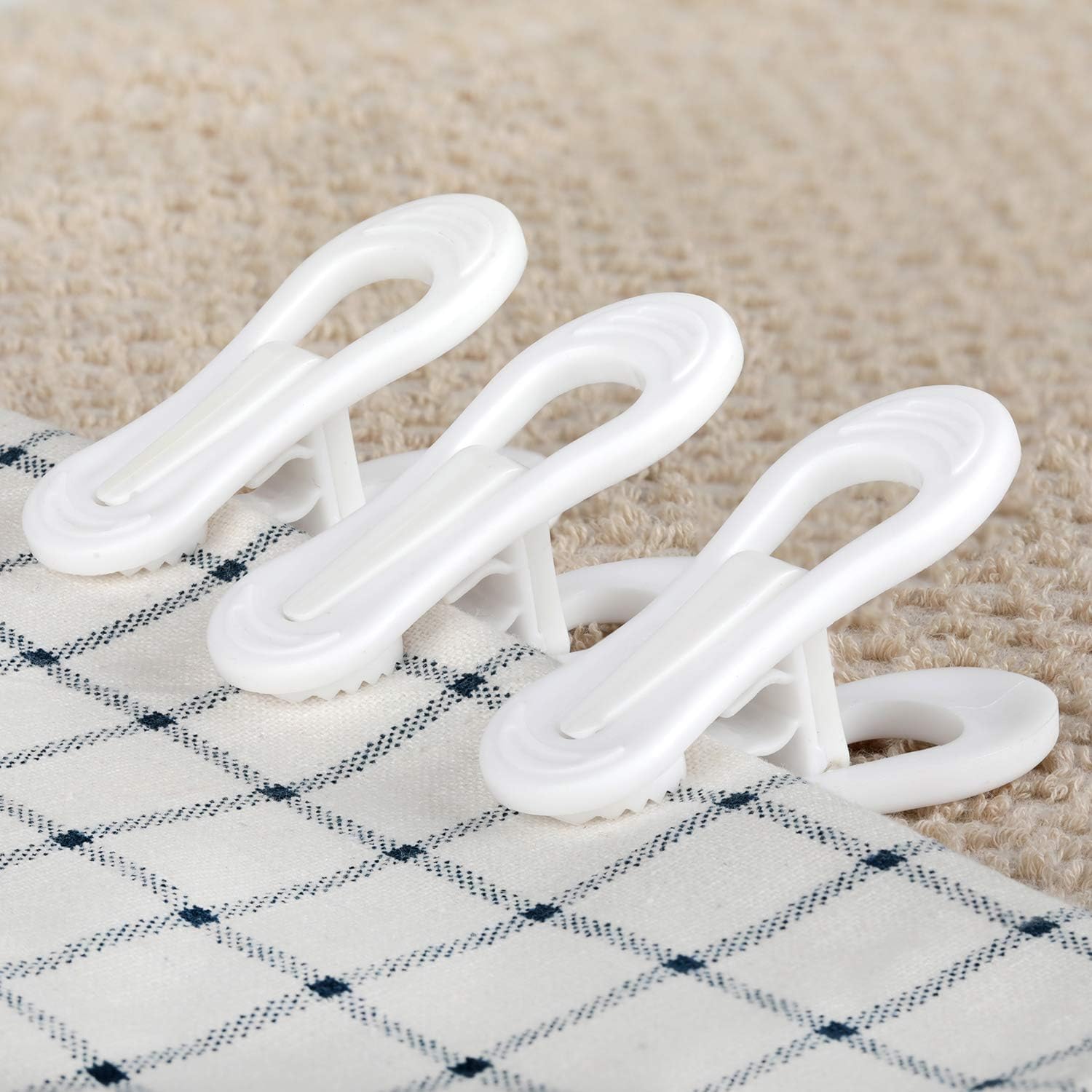 White Plastic Hanger Clips (50 Count)