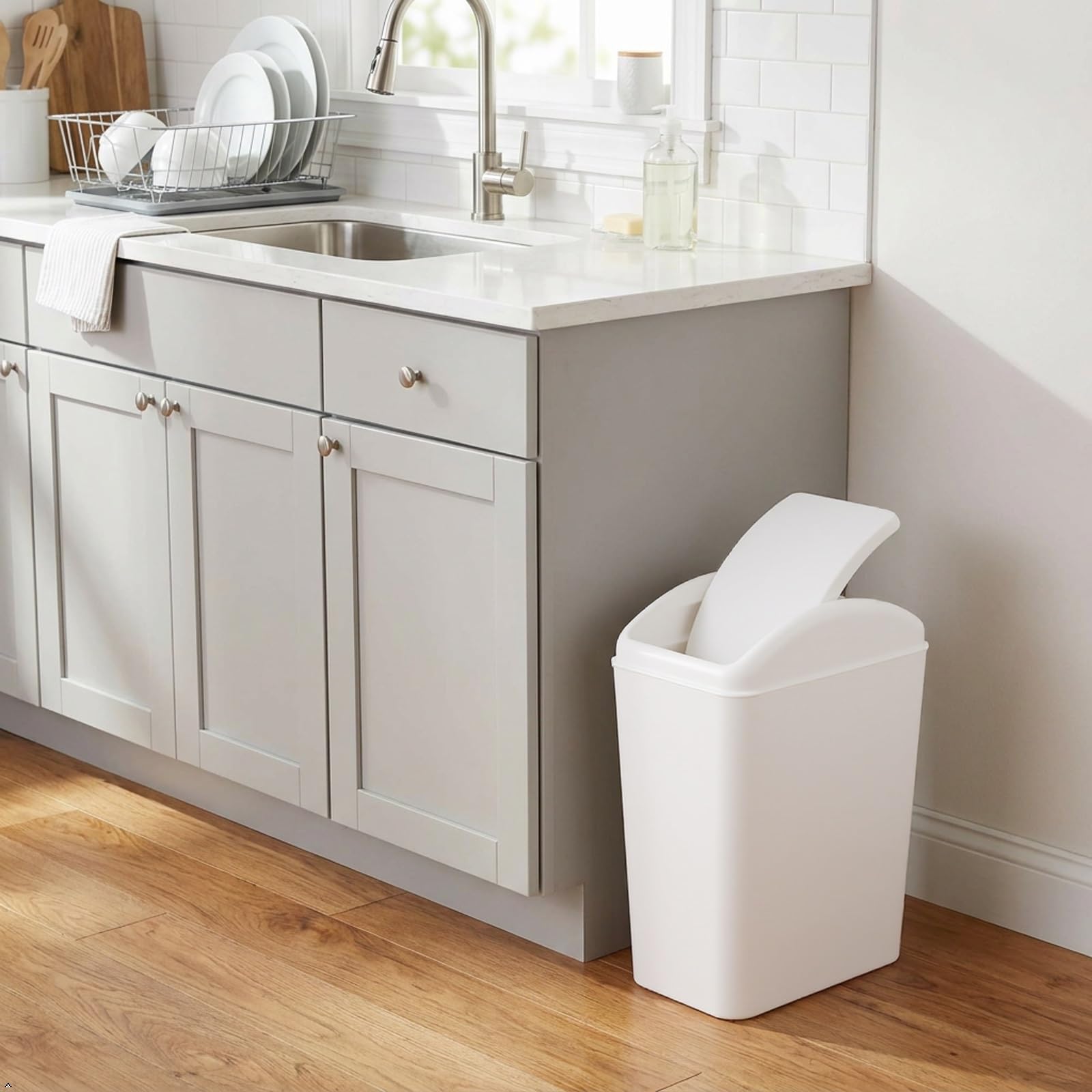 4.2 Gallon Plastic Swing Lid Trash Can