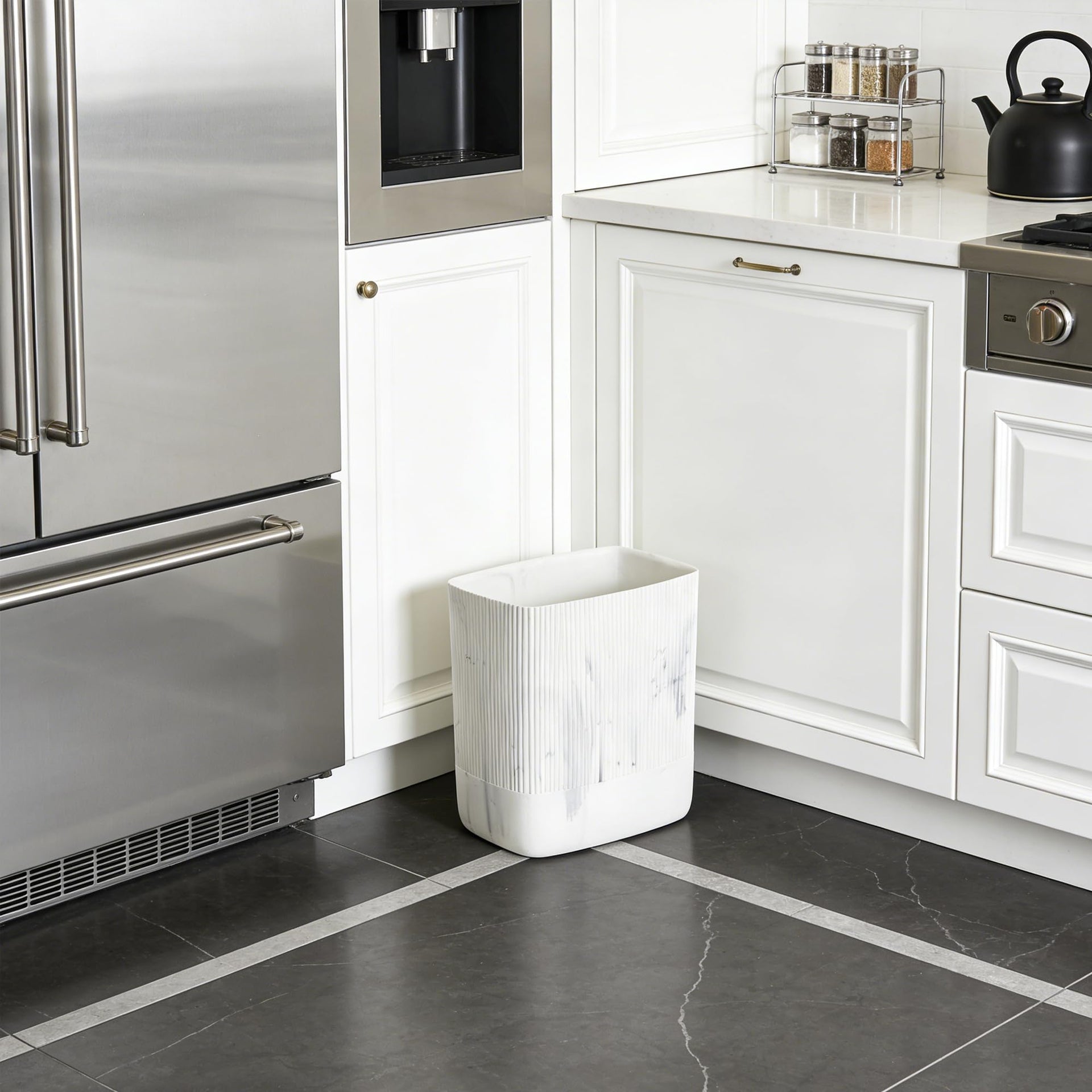 Bathroom Trash Can 1.8 Gallon