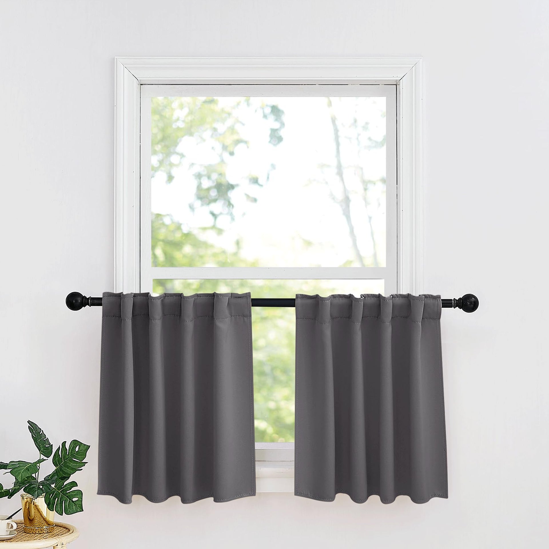 Small Window Curtains (2 Count)