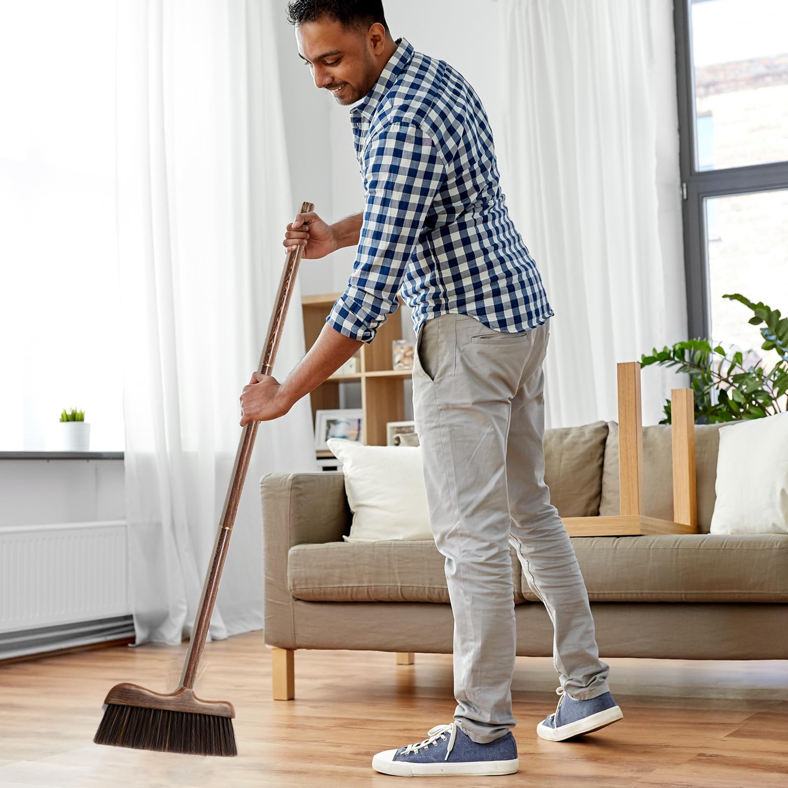 Wood Angle Broom