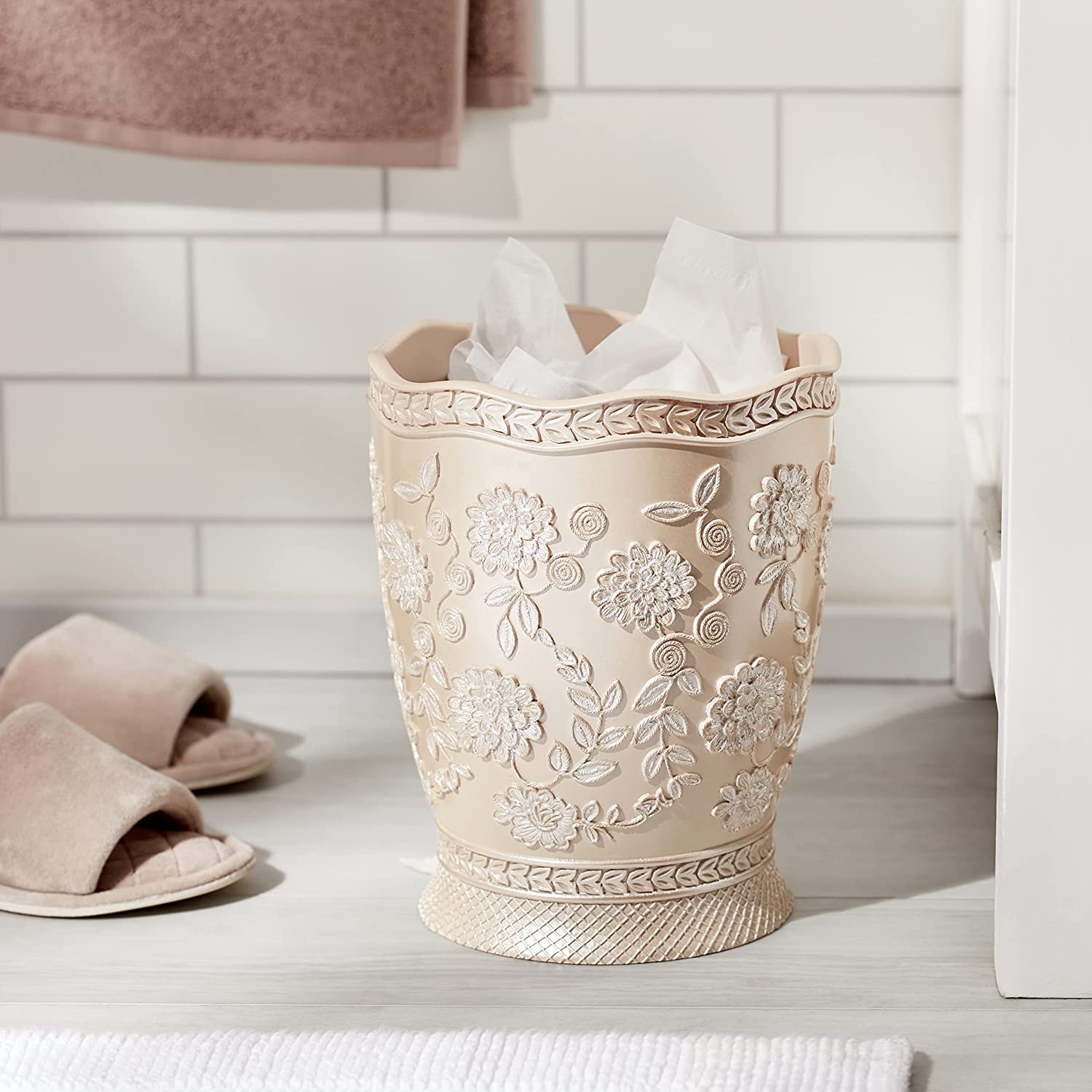 Decorative Trash Can for Bathroom