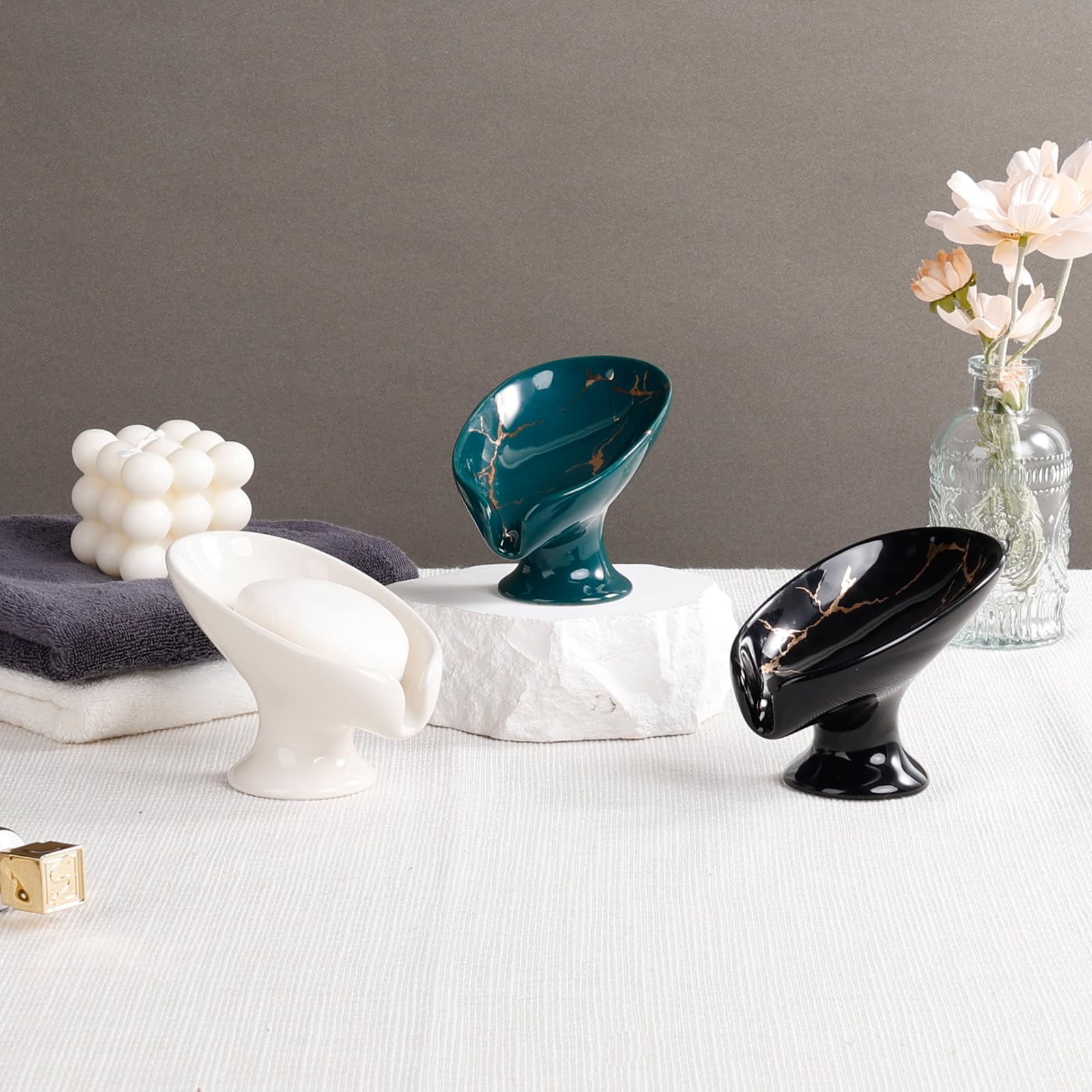 Soap Dish Ceramic Soap Holder Self Draining Leaf Shape Bar Soap Holder