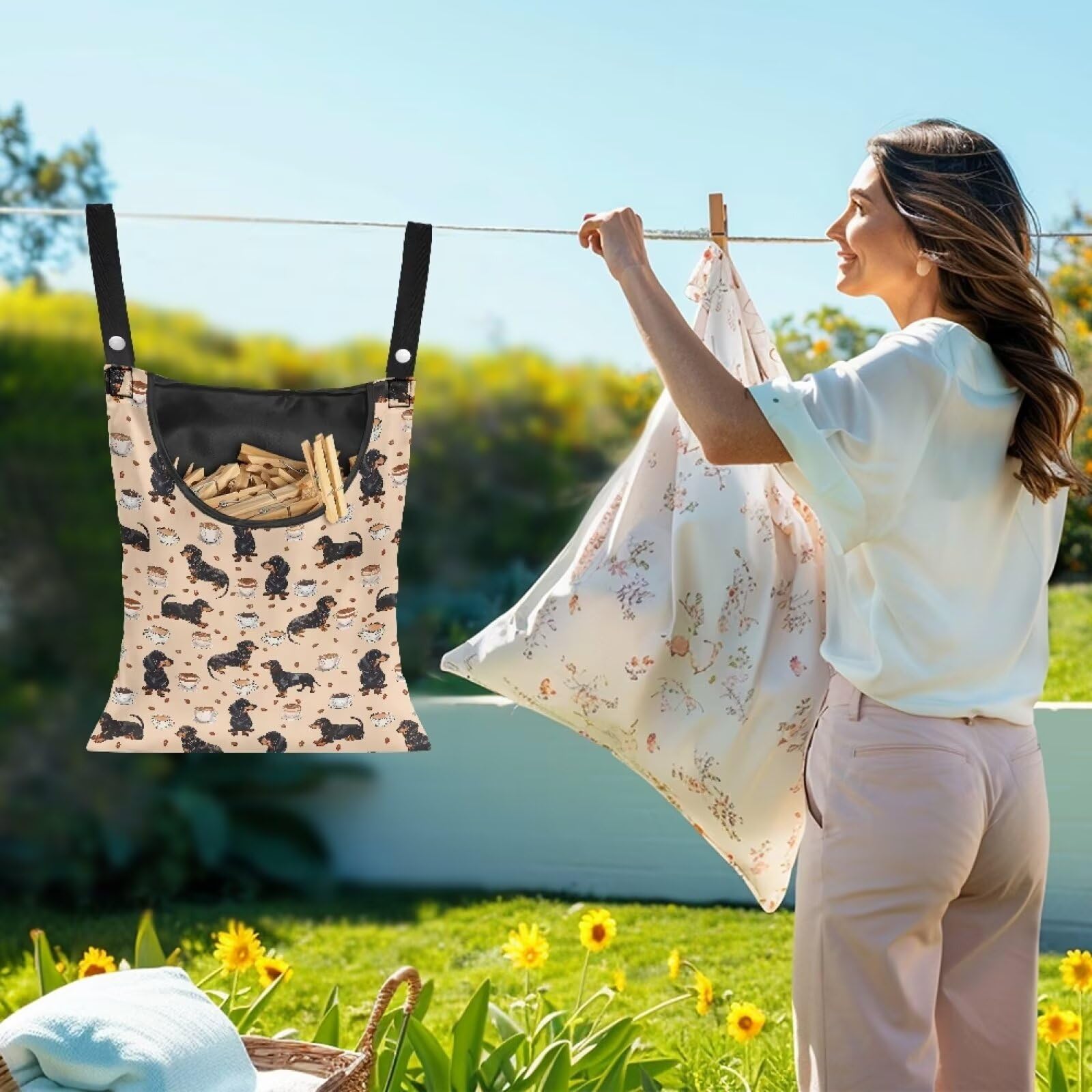 Dachshund Puppy Clothespin Bag Fashion Hanging Storage Organizer Clothes Pin Bag Waterproof Laundry Clothespin Bag Clothespin Holder for Clothesline Outdoor