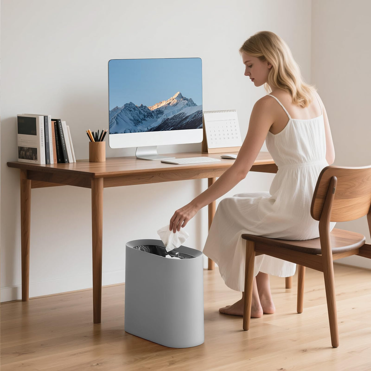 2.3 Gal Bathroom Trash Can