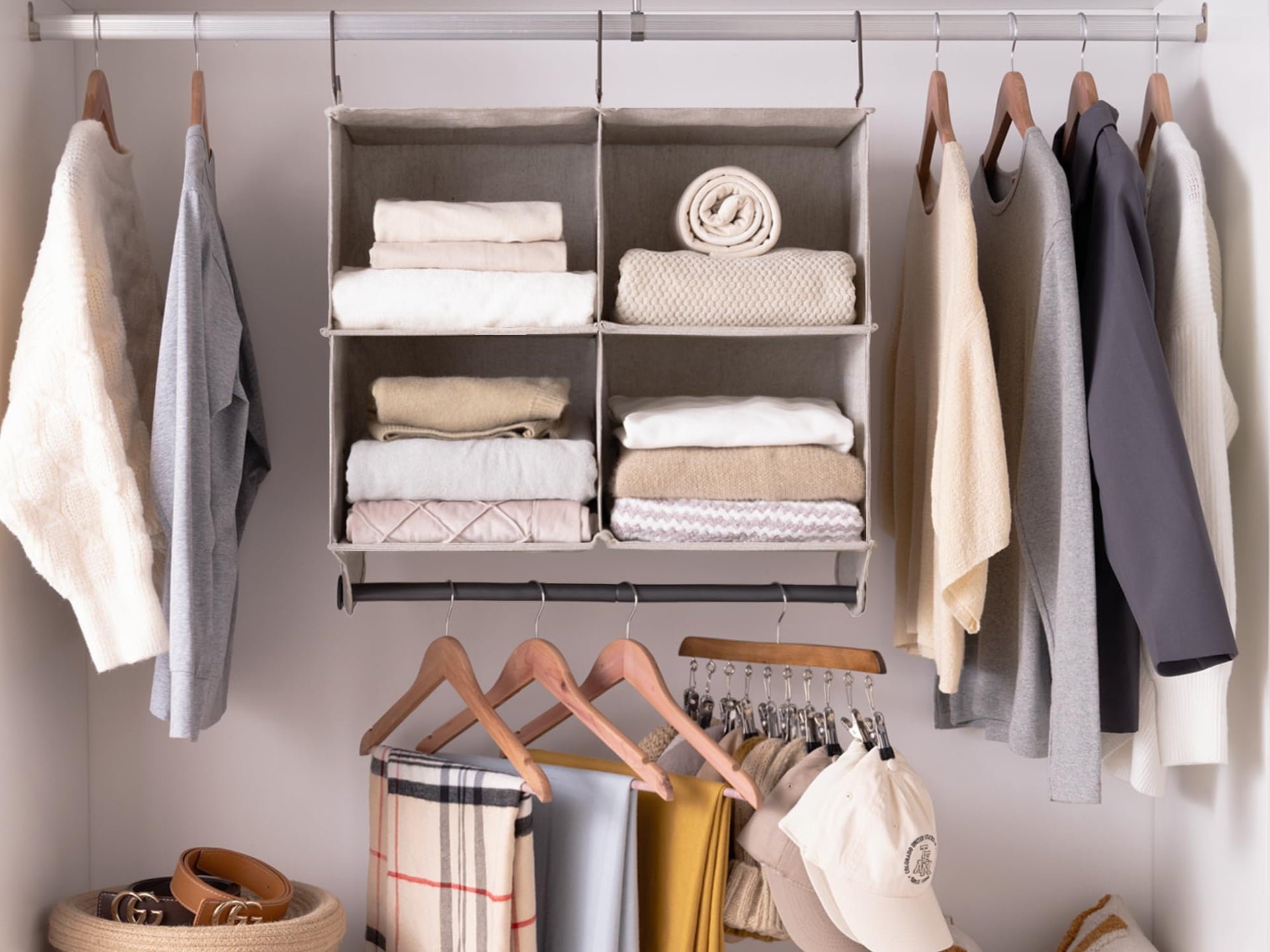 Hanging Closet Organizer with Rod